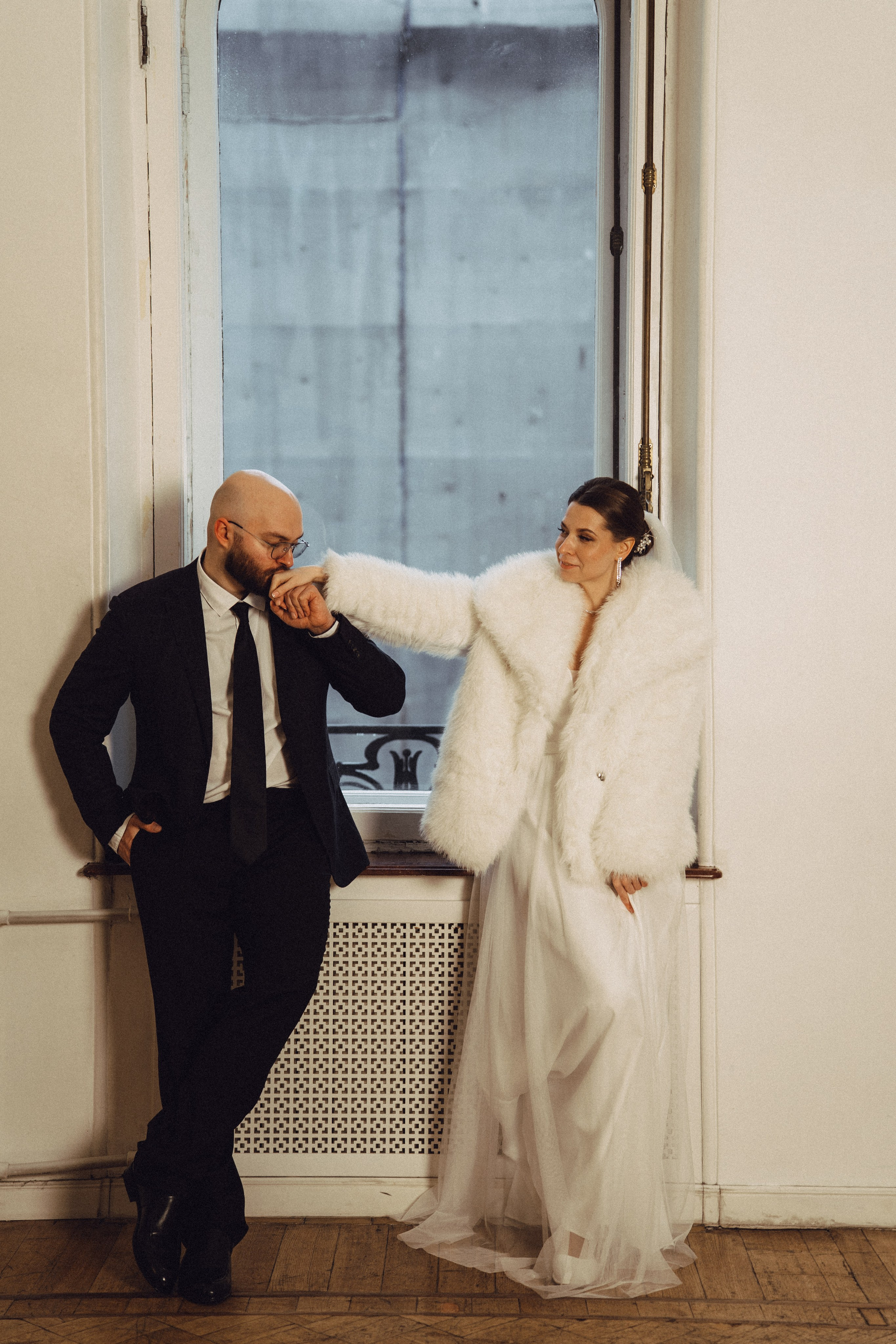 СВАДЕБНАЯ СЬЕМКА ВО ВТОРОМ ДВОРЦЕ (ДЕКАБРЬ) ТАКЖЕ СЬЕМКА В СТУДИИ НА ЧЕРНЫШЕВСКОЙ. Профессиональный фотограф, Санкт-Петербург — Виктория Богомолова