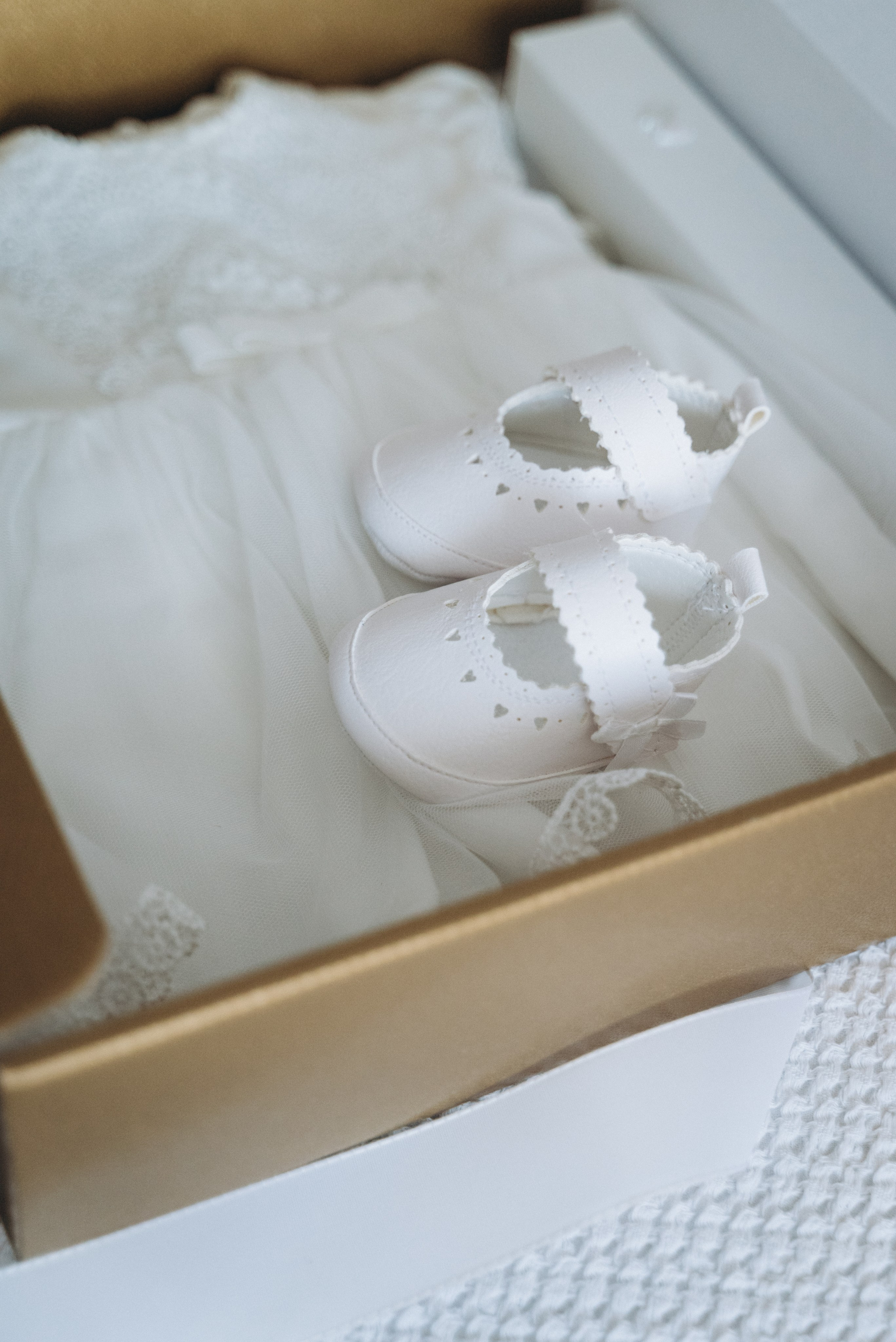 Католическое крещение (частично конфиденциальная). Семейный фотограф в Минске Дарья Дреко