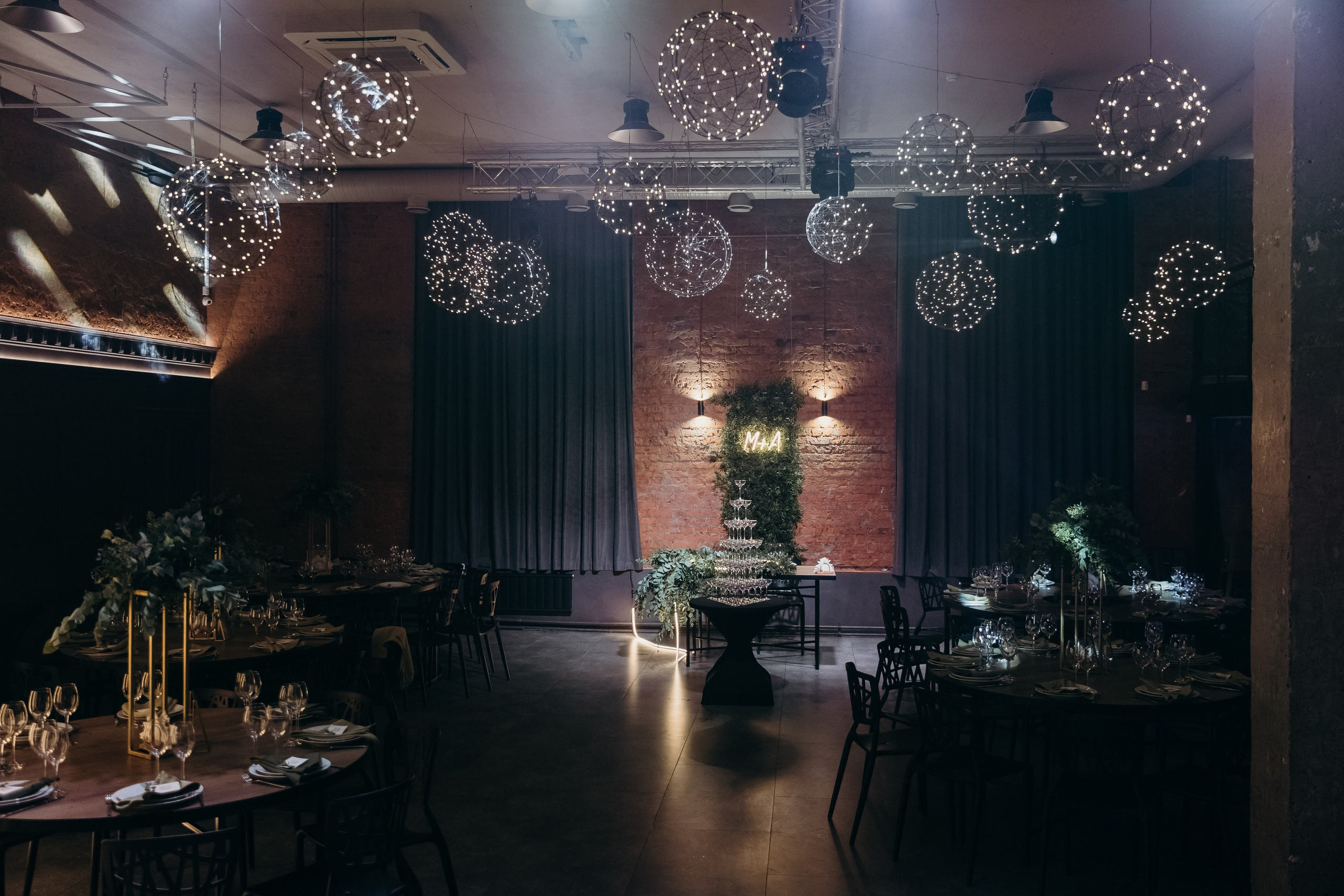 Счастье рядом. Свадебный фотограф-видеограф в Красноярске Евгений Константинопольский