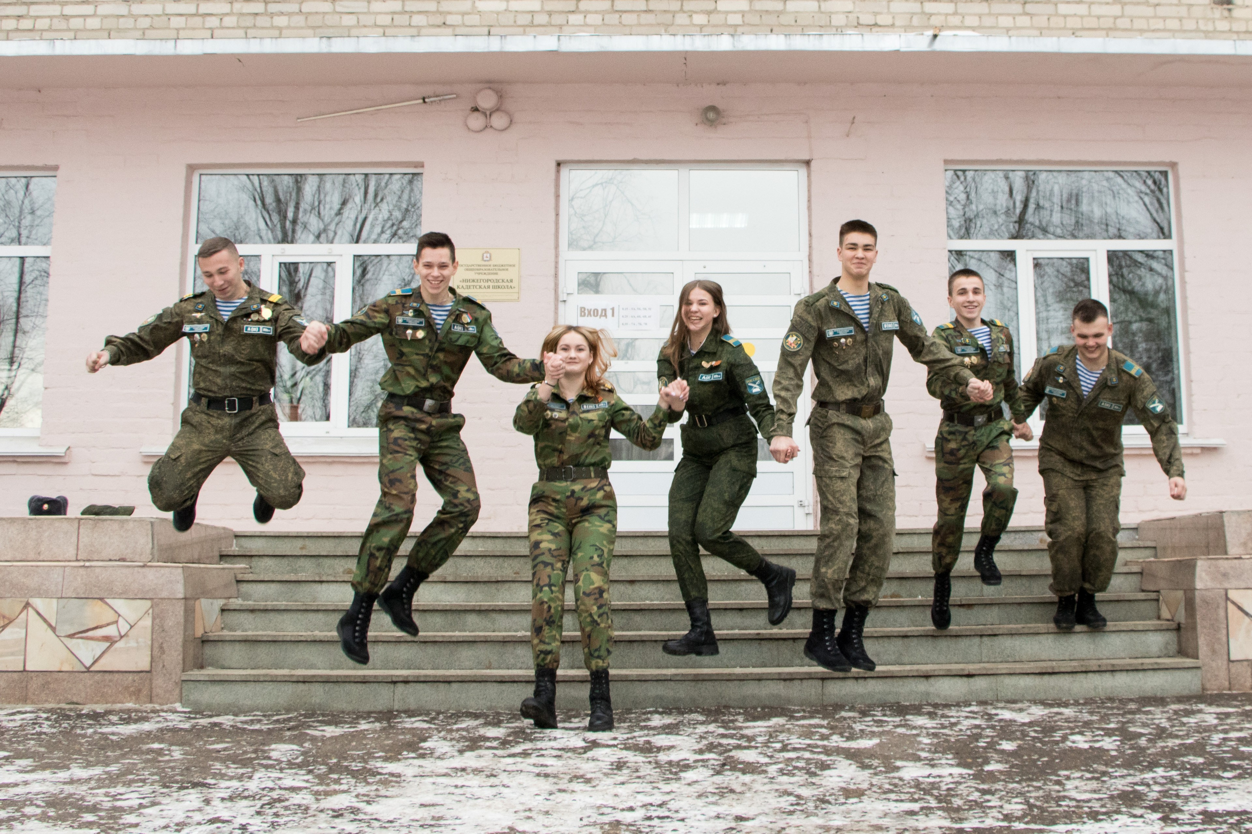 Кадеты. Выпускные альбомы «Эврика» в Нижнем Новгороде