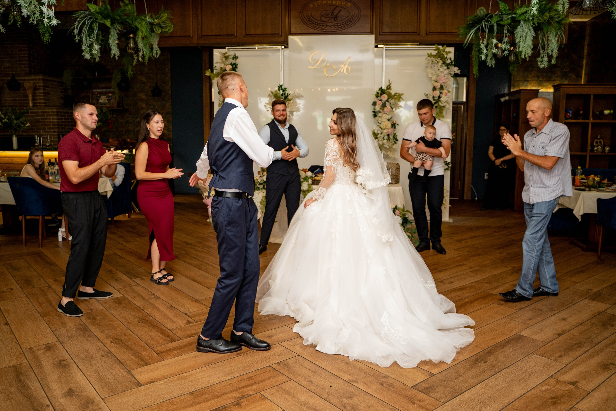 Данил и Анастасия. Видеосьемка, фотосьемка свадеб, юбилеев, утренников в Краснодарском кр