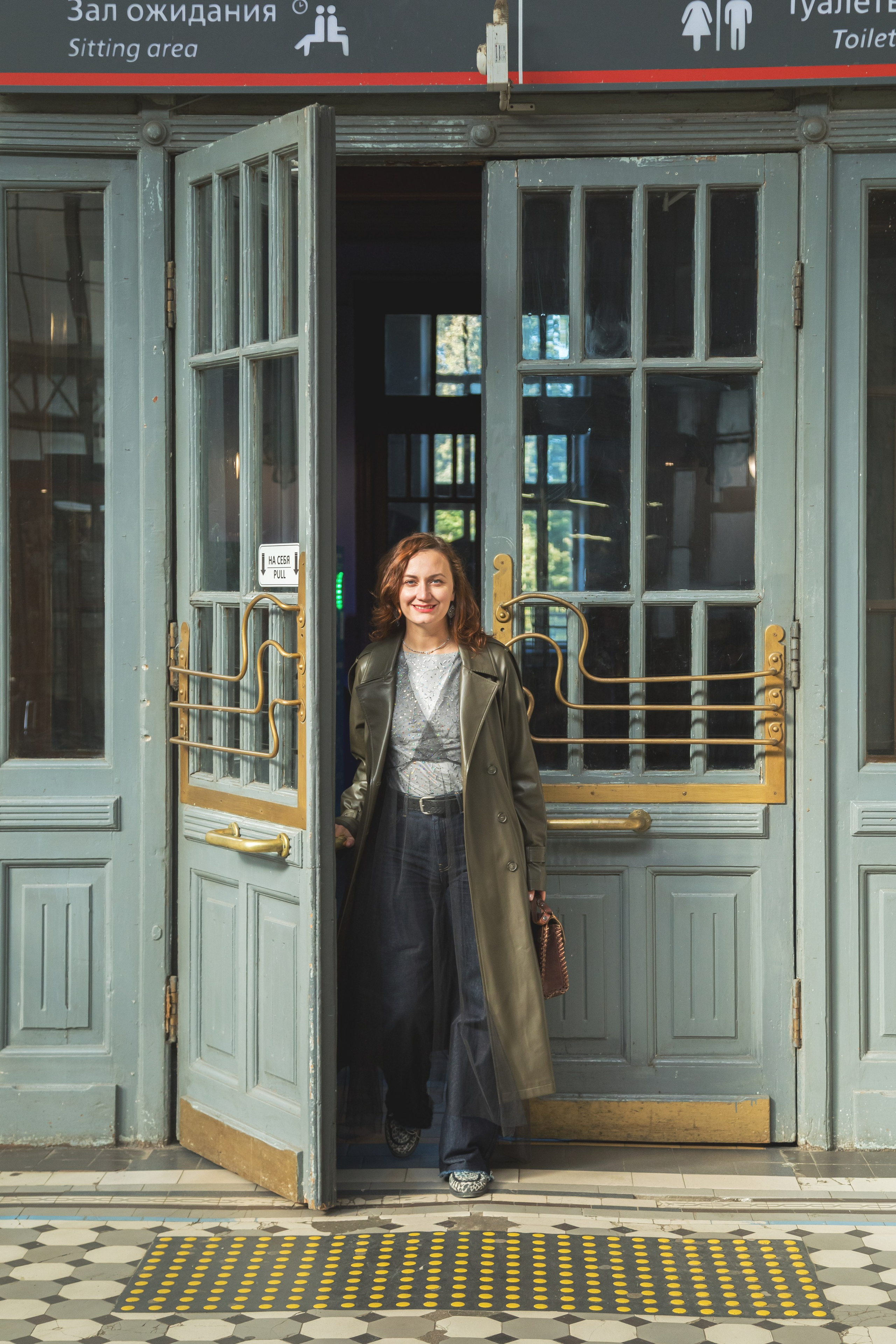 Съемка на Витебском вокзале для гида из Санкт-Петербурга. Детский и контент фотограф Надя Волкова Санкт-Петербург