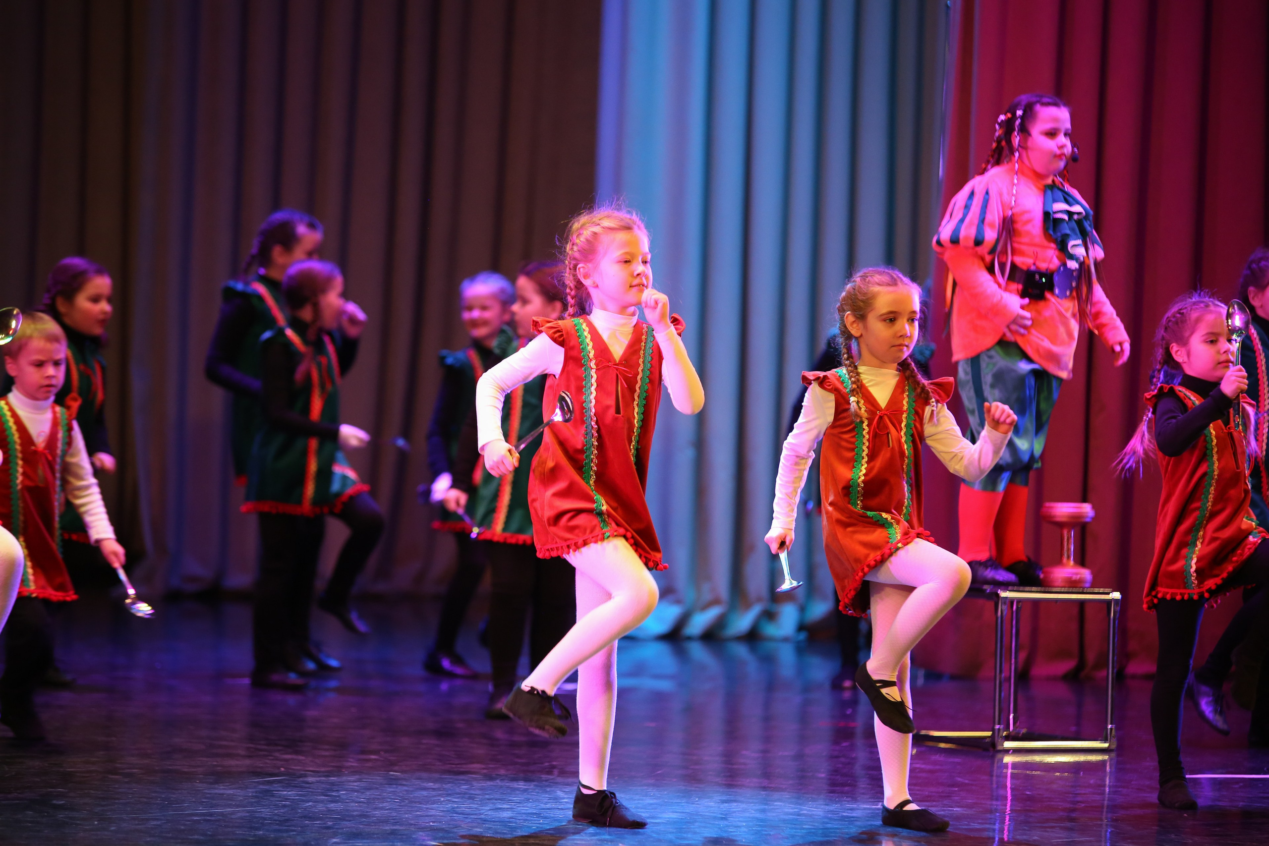 ТС ФАНТАЗИЯ — БЕНЕФИС 25 ЛЕТ. Профессиональный фотограф в Мценске и Орловской области