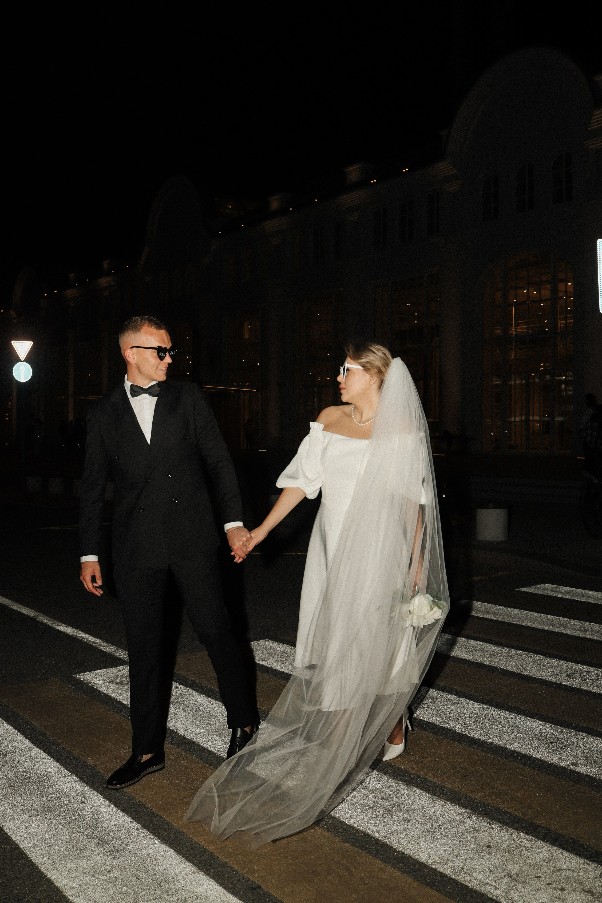 М. + Л.  Роспись в МФЦ, прогулка по ночной Москве. Семейный и lovestory фотограф в Москве Светлана Коняхина