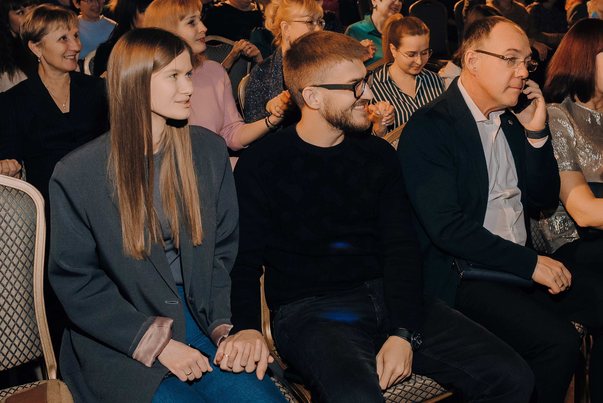 СПЕКТАКЛЬ «ВОЛШЕБНЫЕ ОЧКИ» ОПТИК-ЦЕНТР. Репортажный фотограф Зуев Роман г. Челябинск