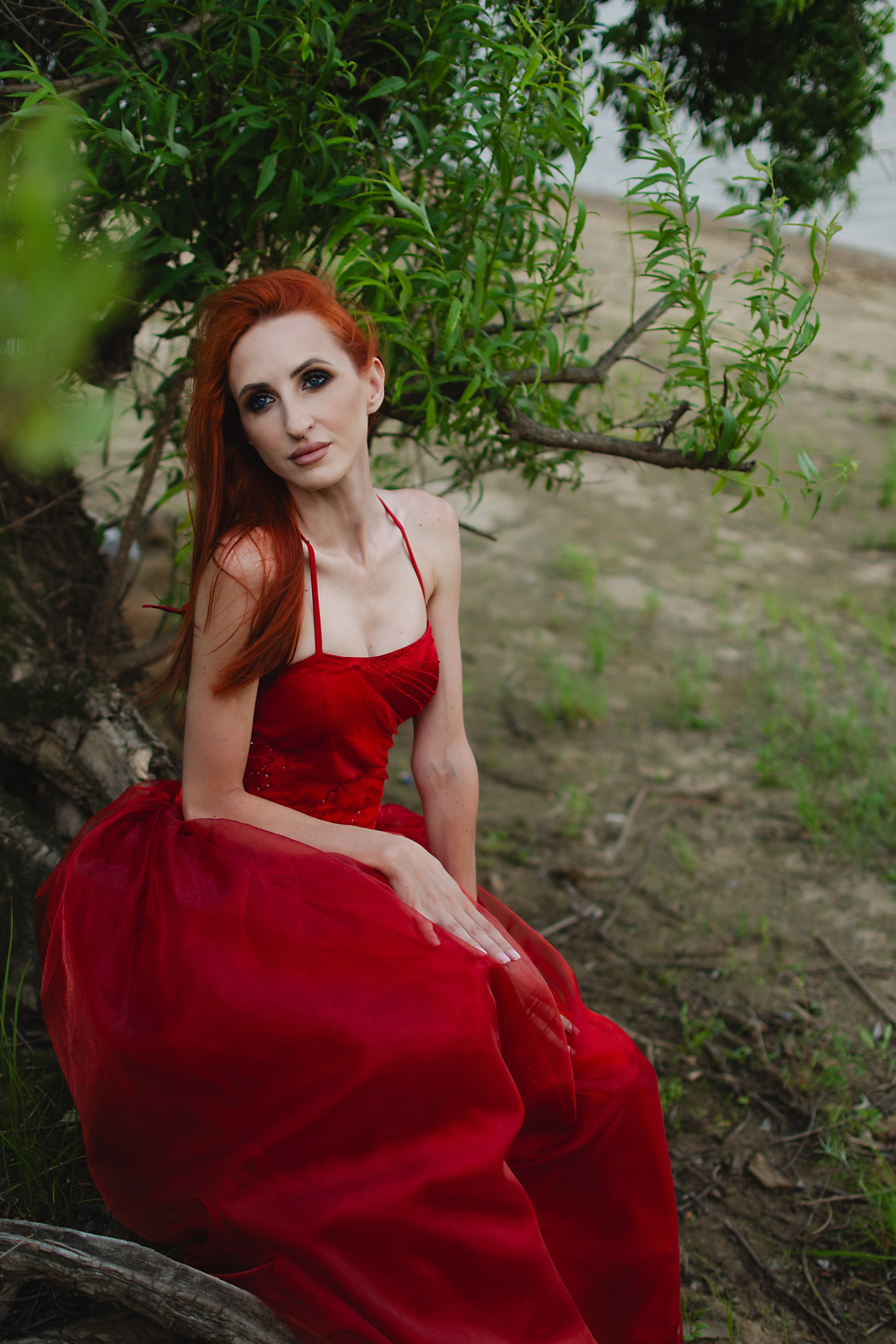 Фотосессия на берегу реки. Модель Анна. Фотограф в Хабаровске