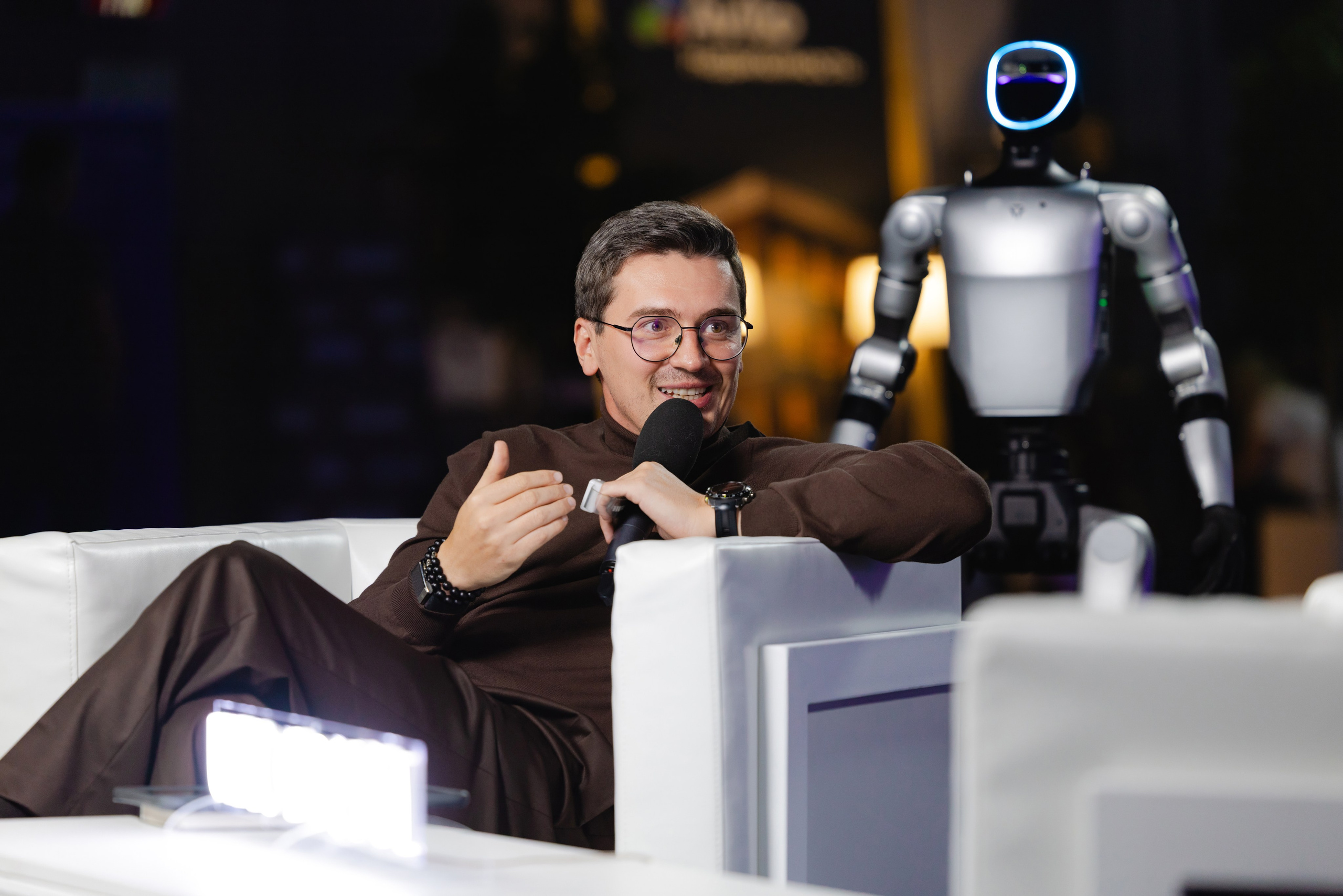 Business. Максим Чернышев — фотограф