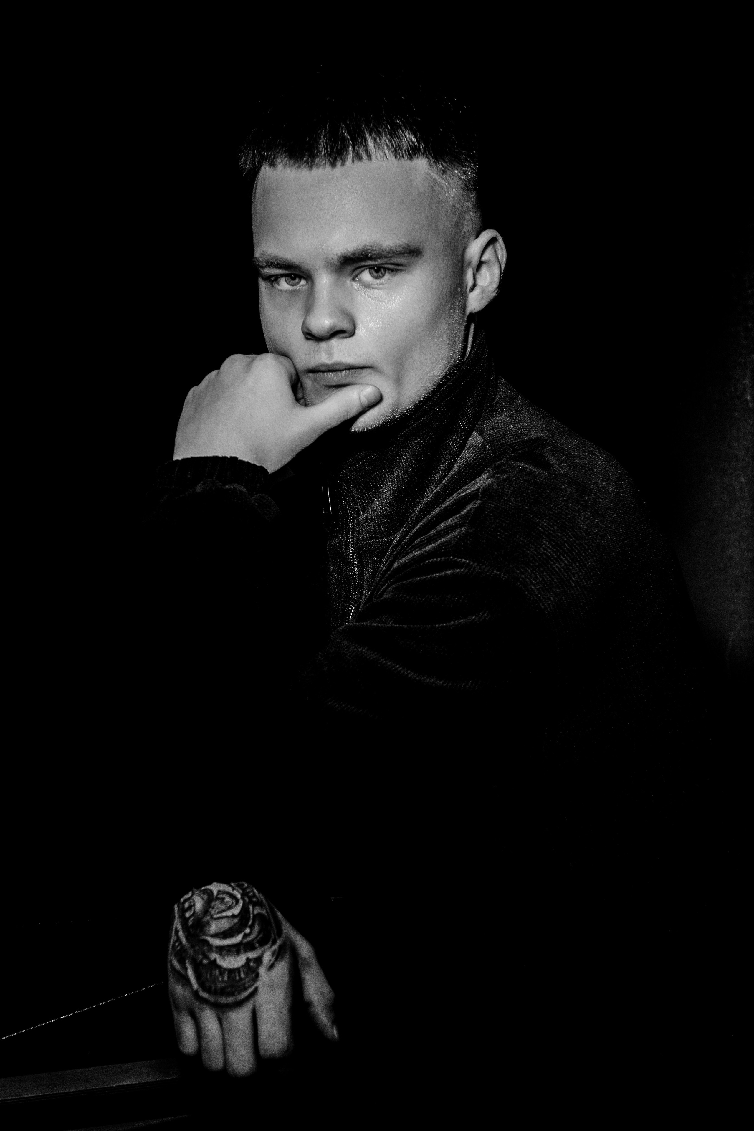 Карточка музыканта. Семейный фотограф в Озёрах и Коломне