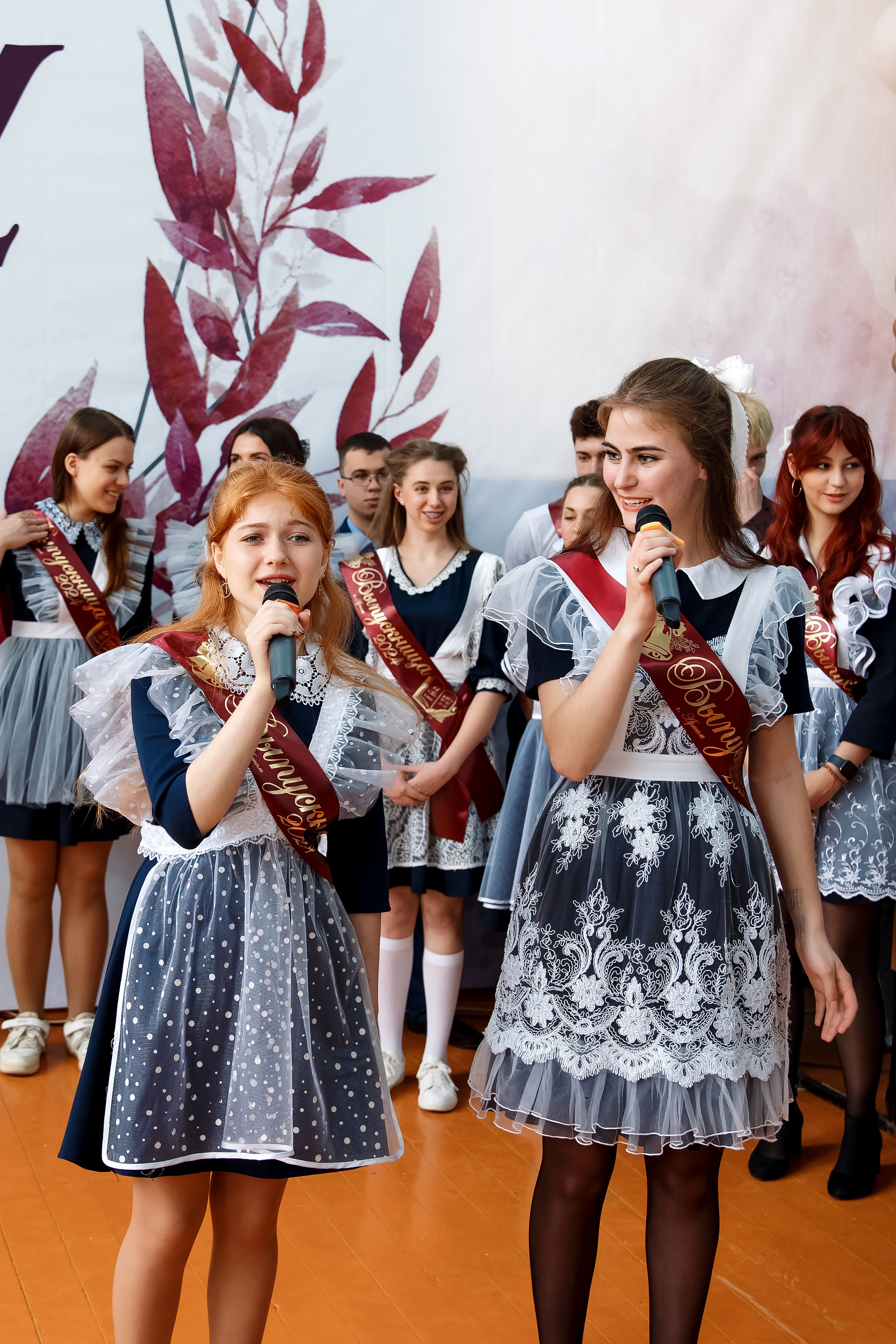 11 класс Последний звонок. Фотограф Любовь Корниенко, Примоский край