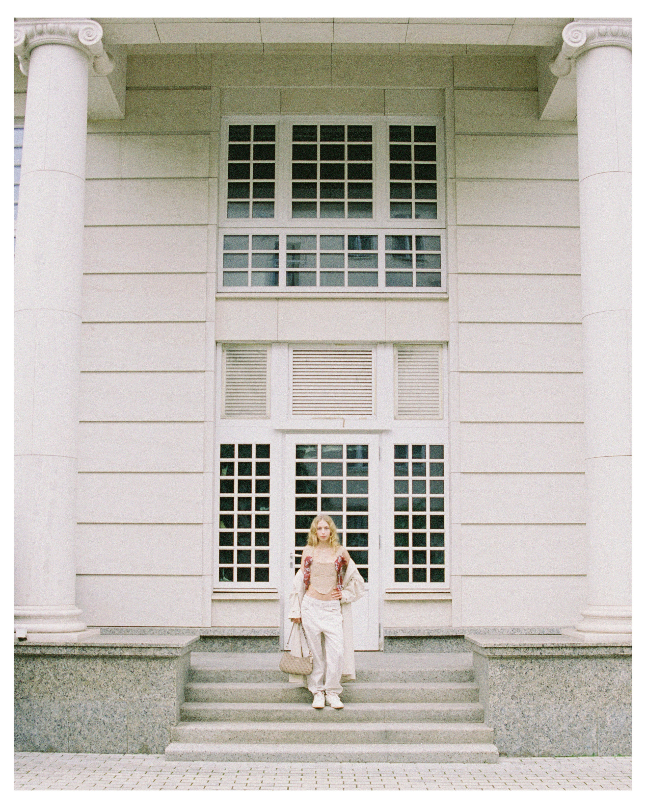 QLING.STUDIO'23. ANNA — PHOTOGRAPHER