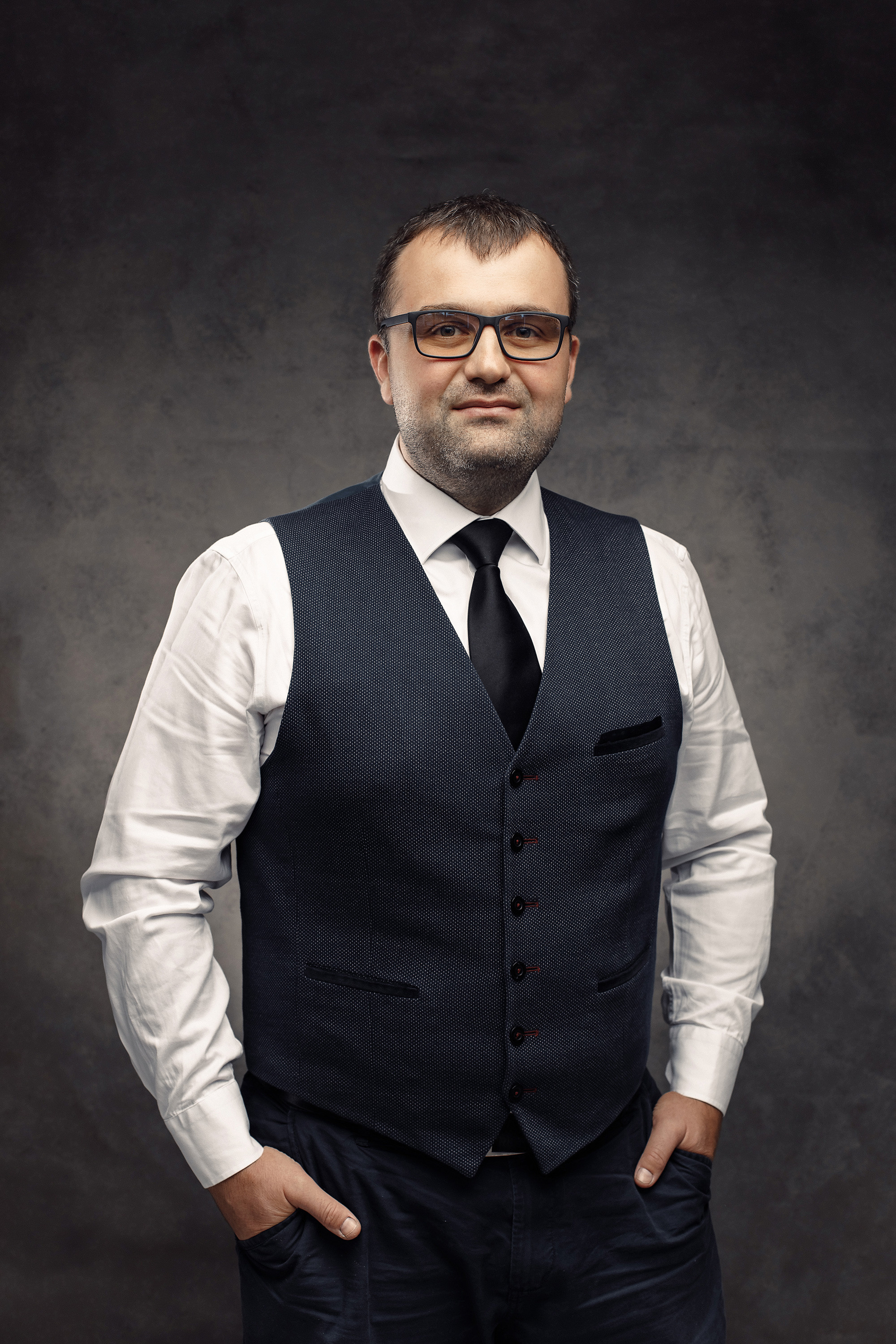 Портретная фотосъемка. Фотограф Сергей Наставник. Рекламная фотосъемка любой сложности