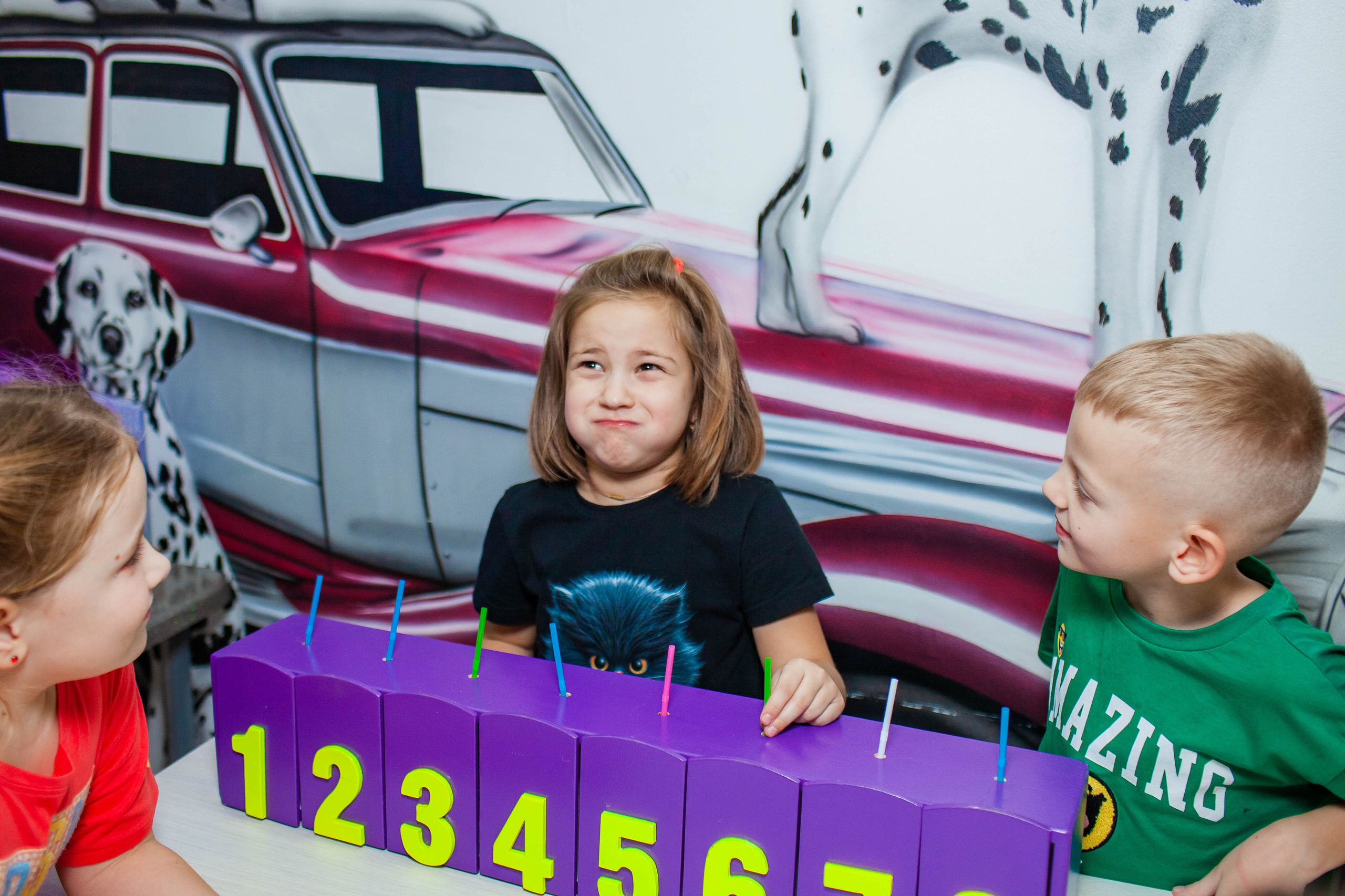 Неон Челендж День рождения Ярослава. Детский и семейный фотограф в Санкт-Петербурге Елизавета Сорокина