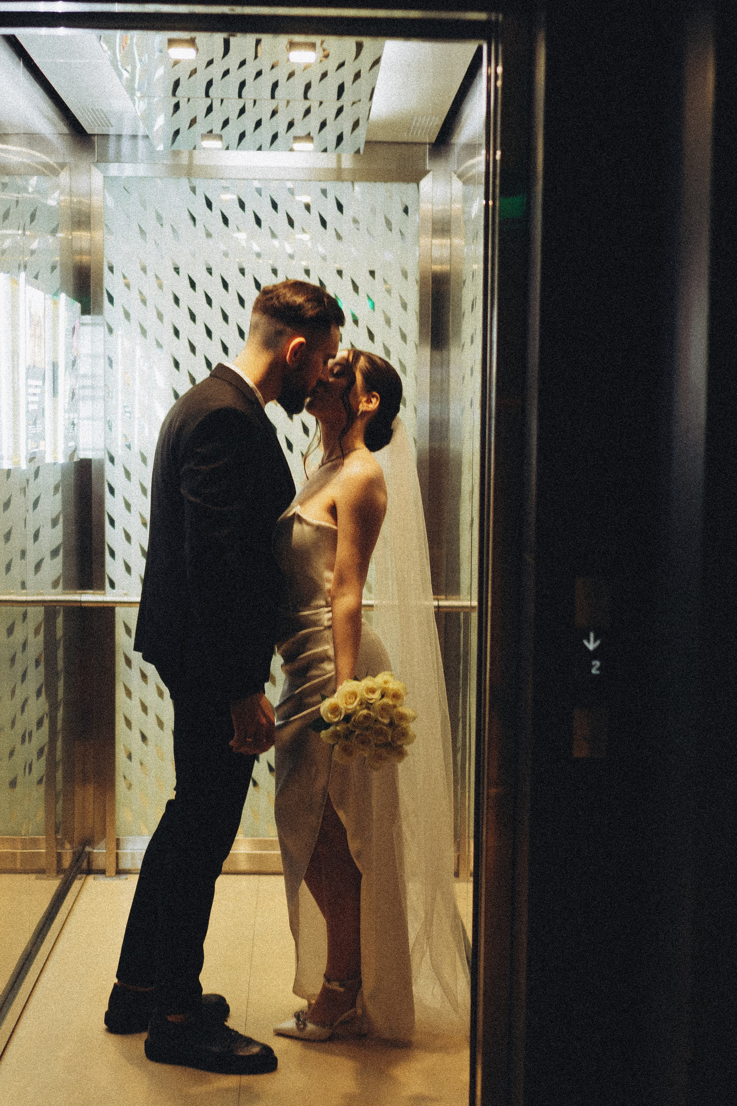 СВАДЕБНАЯ СЬЕМКА СБОРОВ ЖЕНИХА И НЕВЕСТЫ В ОТЕЛЕ И ТАКЖЕ ФОТОСЕССИИЯ В ОТЕЛЕЕ МЕГАПОЛИС БРЯНСК. Профессиональный фотограф, Санкт-Петербург — Виктория Богомолова