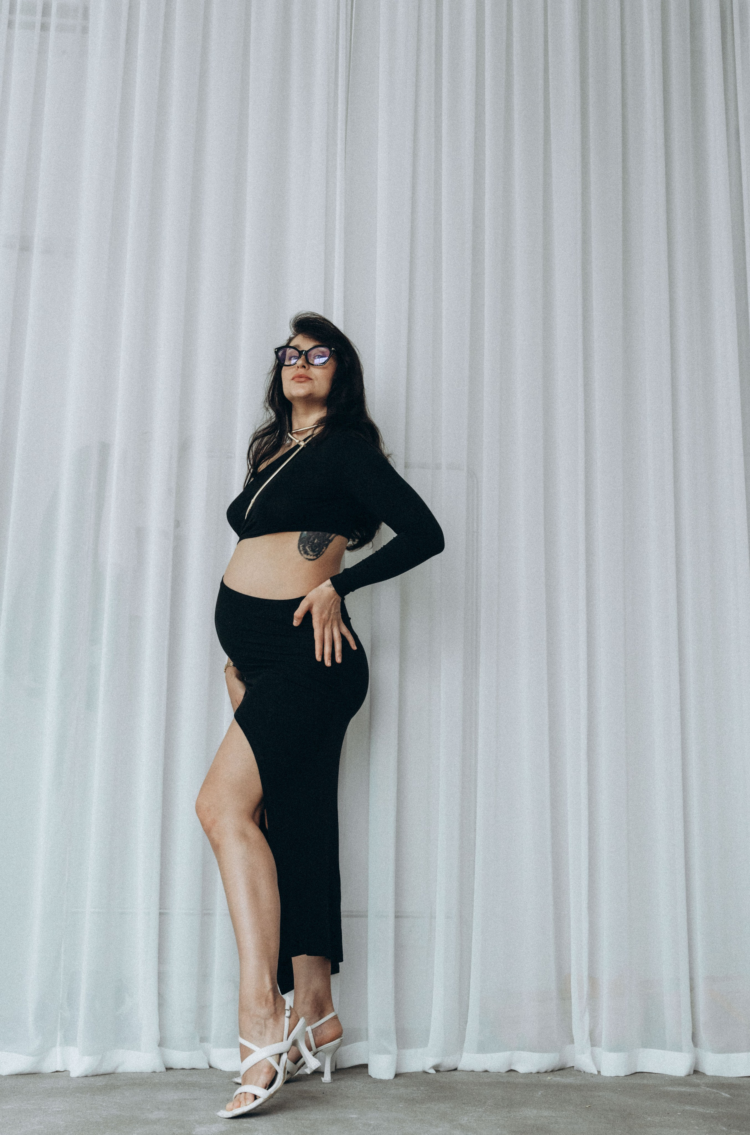 Профессиональный семейный и беременный фотограф в Санкт-Петербурге — Маргарита Иванова. Индивидуальные фотосессии под ключ: от образа до гот. Профессиональный фотограф беременности в СПБ. Стильные фотосессии беременности в стиле минимализм и классическая фотография