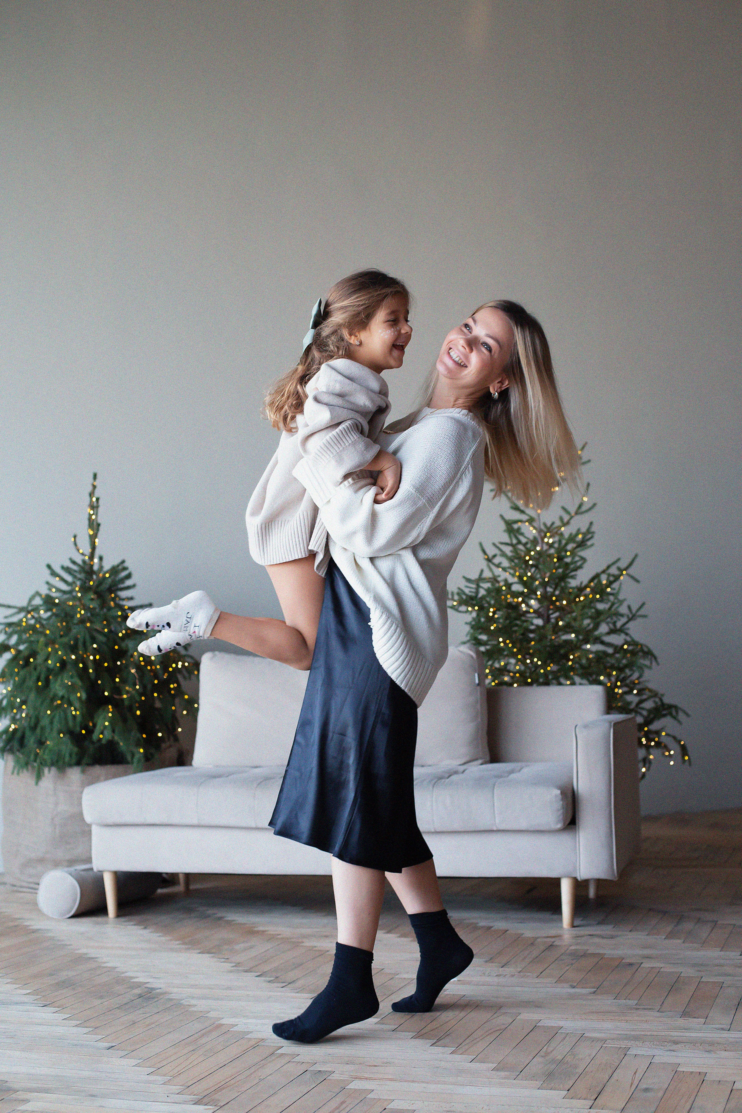 Семейная фотосессия в студии. Семейный и детский фотограф в Волгограде Серкибаева Ирина