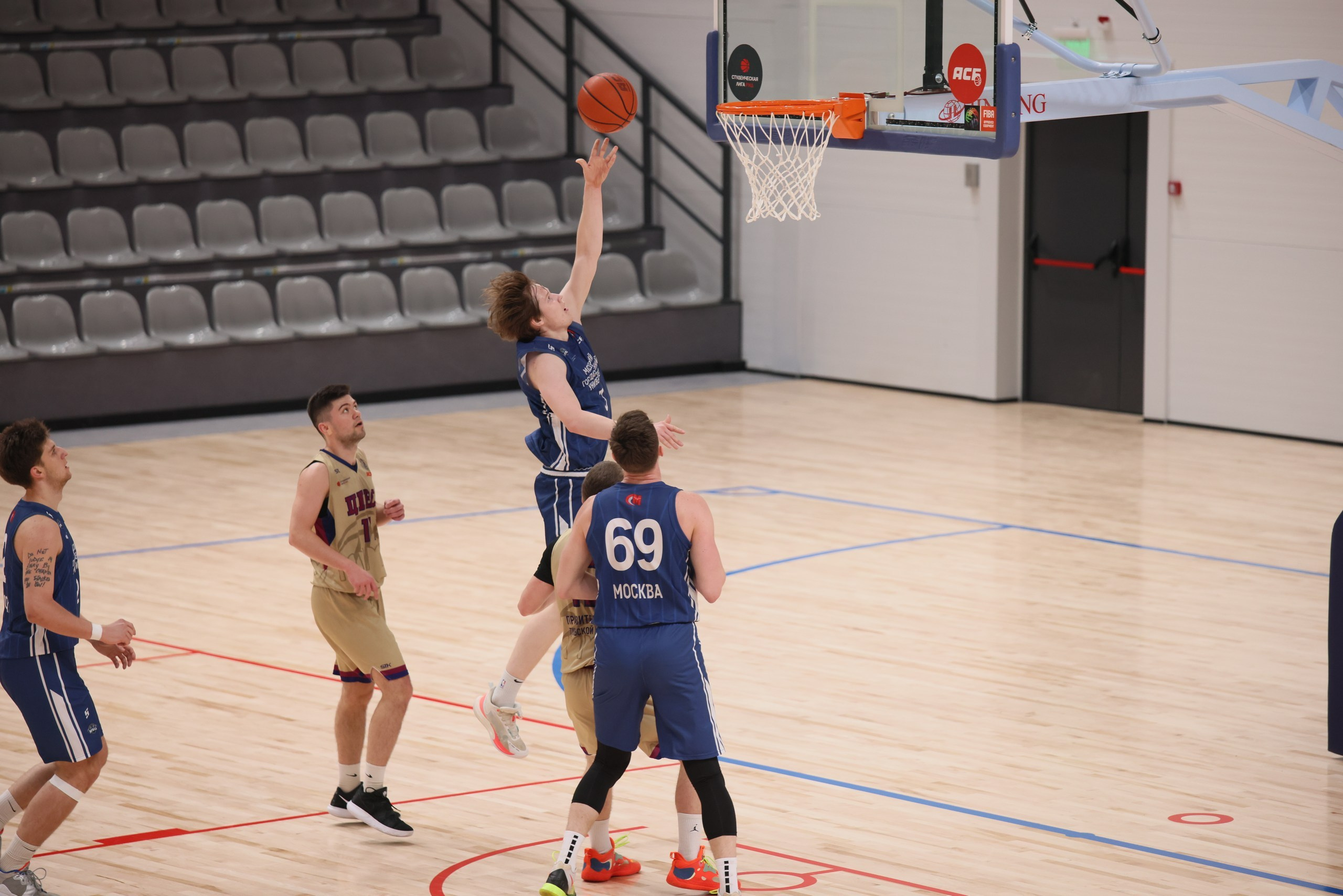 Баскетбол ТулГу VS МГУ. Фотограф в Туле Крупский АнДРей. Фотостудия «КАДР71» в Туле