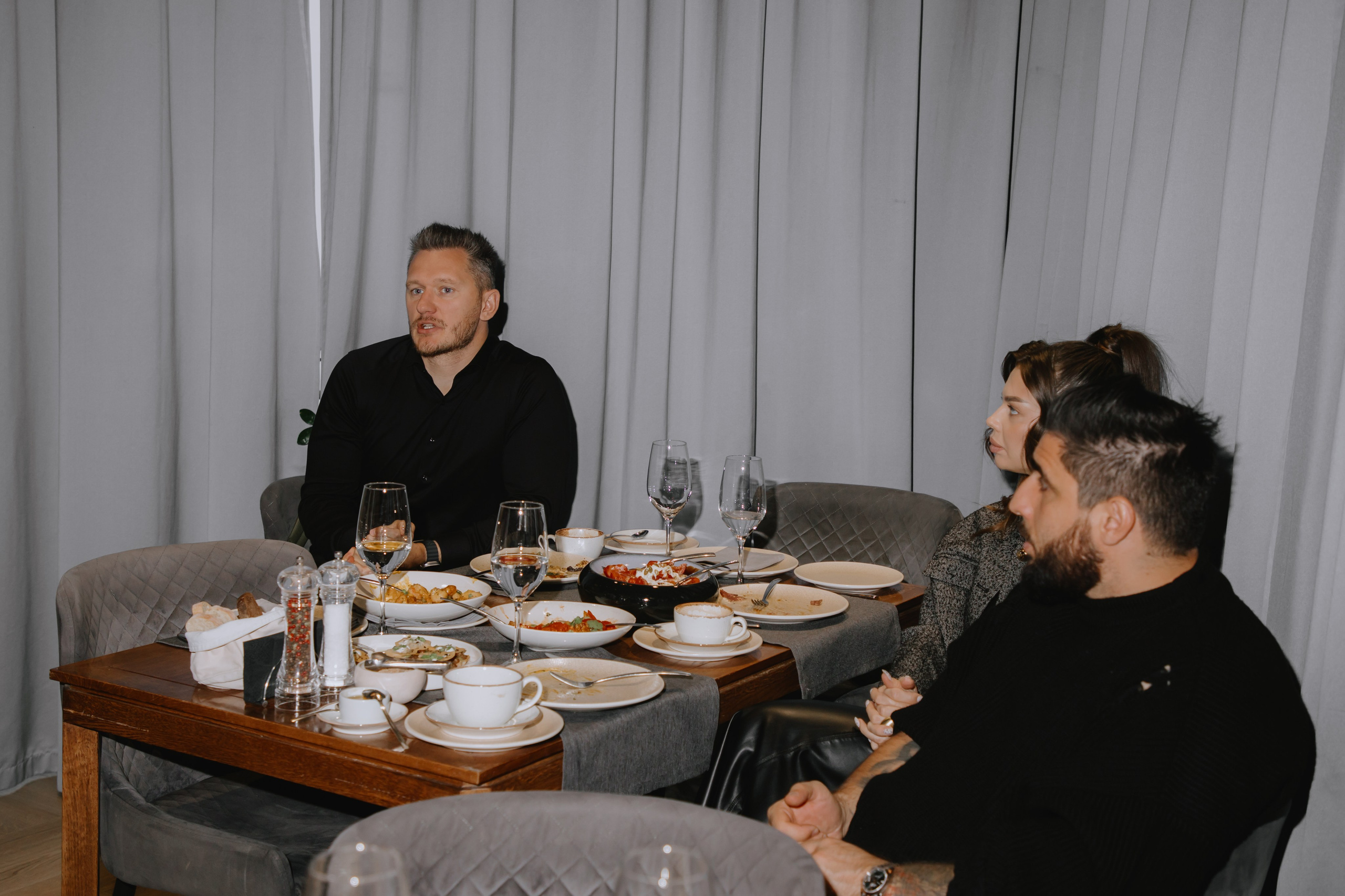 Бизнес завтрак на 89 этаже. Фотограф в Москве и Санкт-Петербурге Дарина