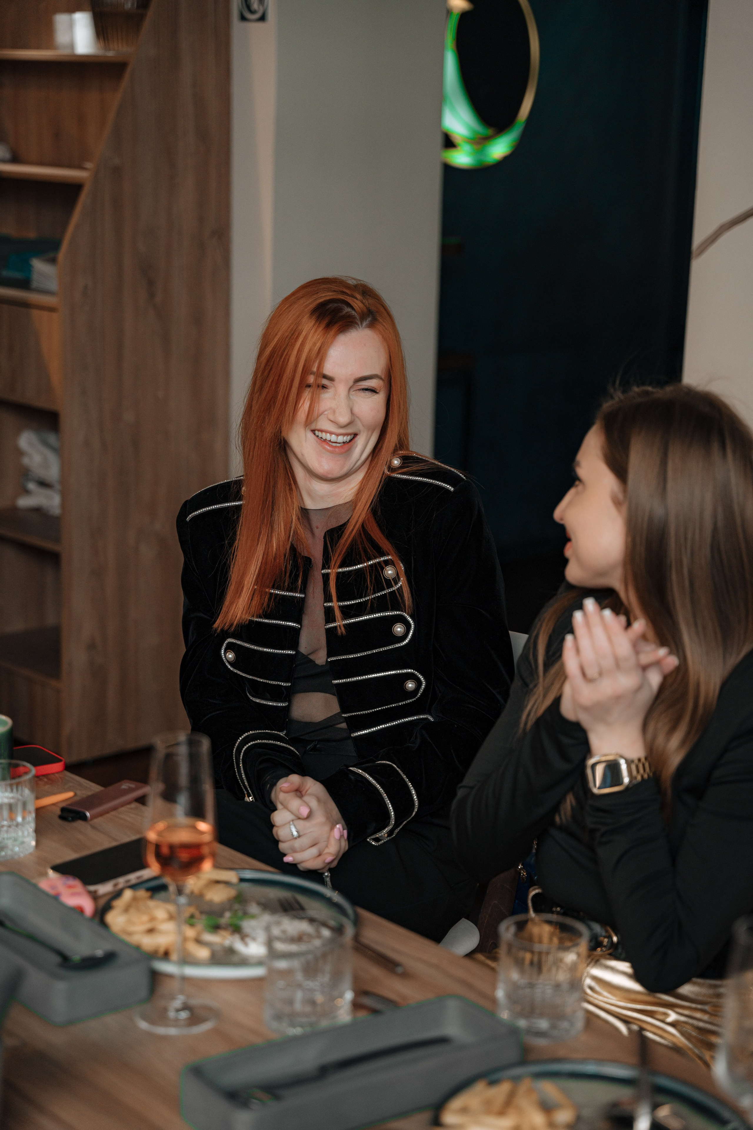 Мафия. Бар FINCH. ЖЕНСКИЙ КЛУБ LAXMI. Портретный фотограф в Санкт-Петербурге Дмитриева Наталия