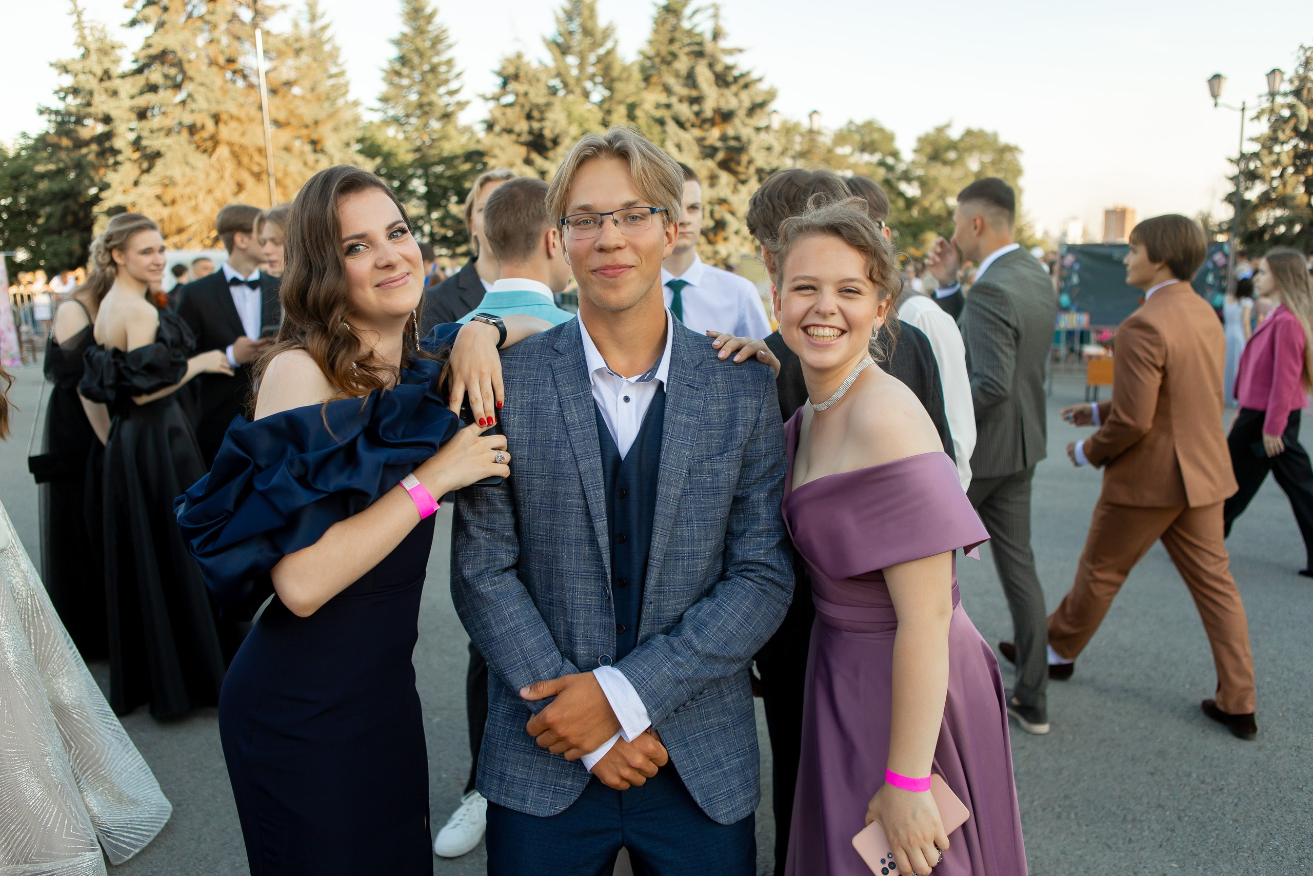 Выпускной Гимназия 12 2024 г. Свадебный и портретный Фотограф в Липецке Дмитрий Котюков