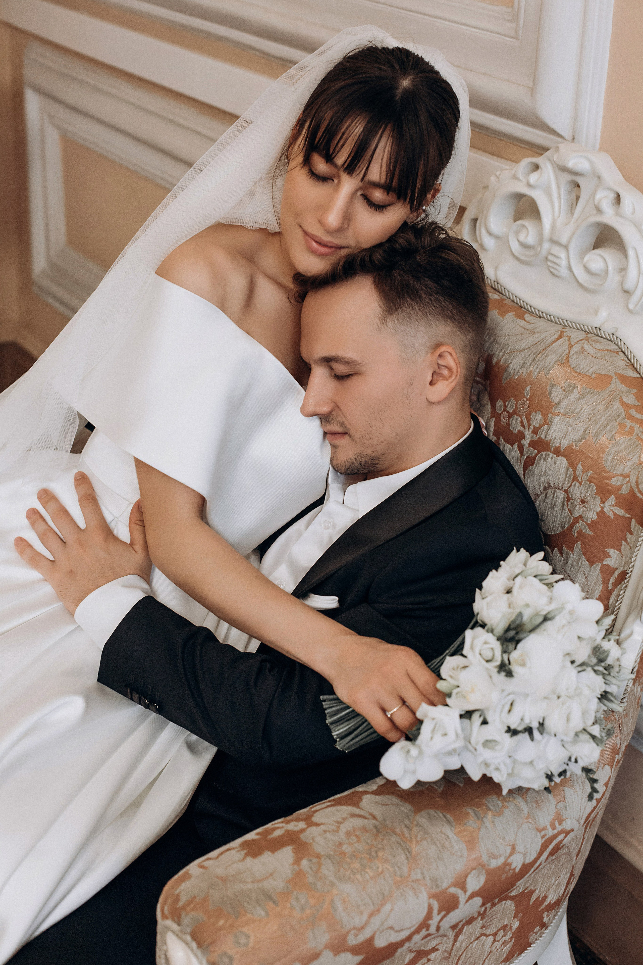 Свадьба на катере. Свадебный фотограф в Санкт-Петербурге Вика Стукачева