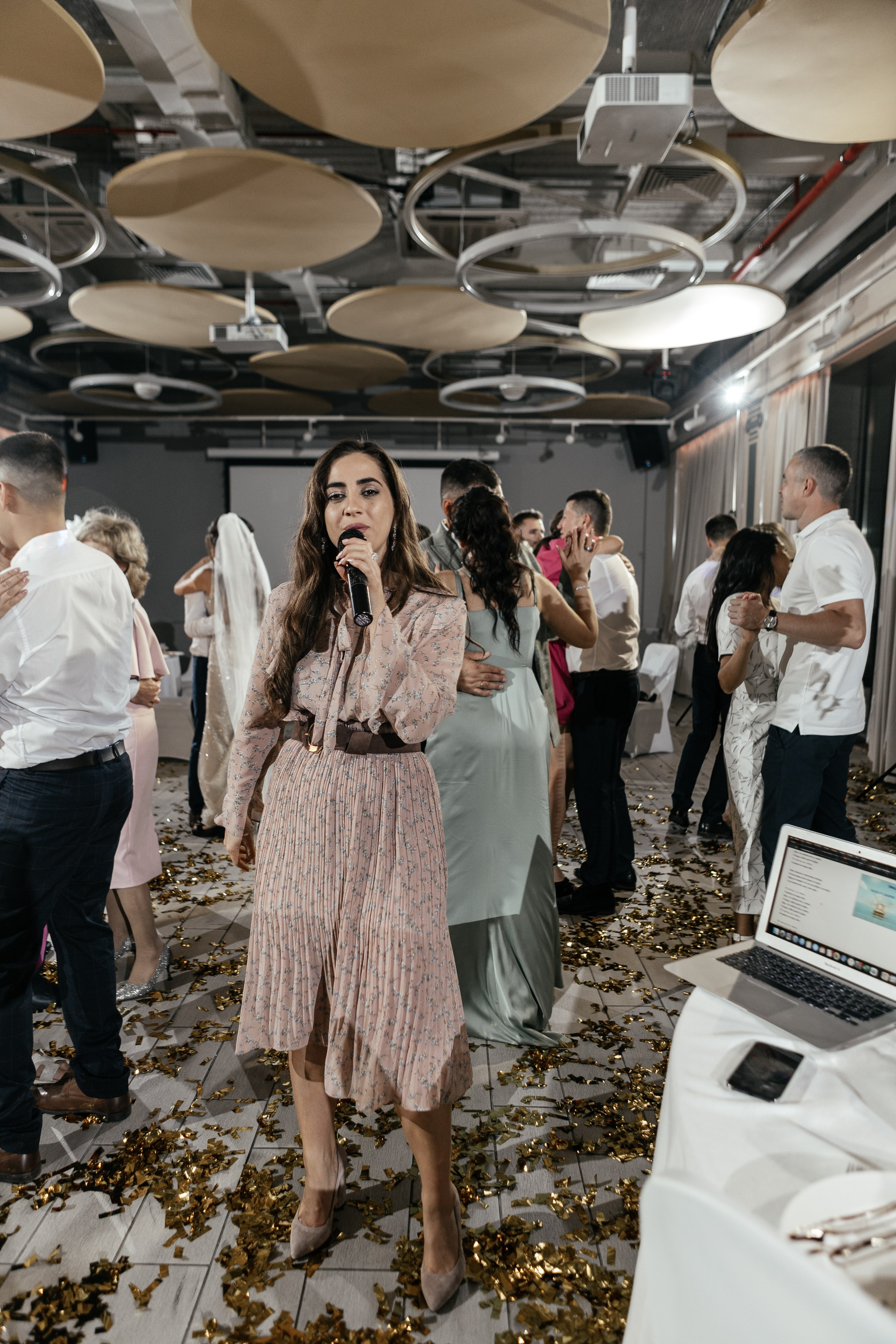 Свадебный фотограф Уфа — Руслан ГабдлисламовЖивые эмоции, красивые кадры, воспоминания на всю жизнь.Работаю по всей Республике Башкортоста. Свадебный фотограф Уфа Руслан Габдлисламов