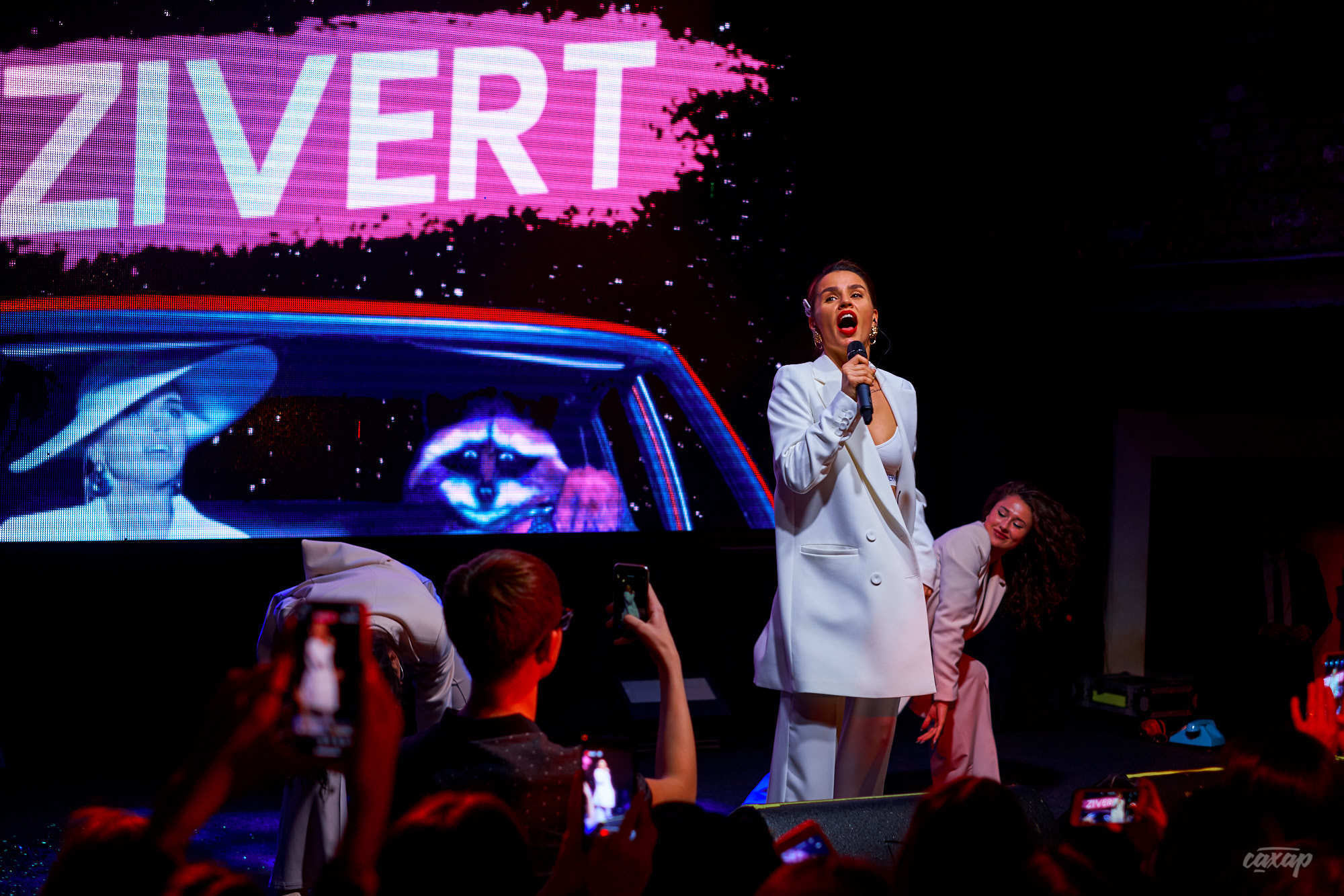 Zivert, фото с концерта в Екатеринбурге. Дом Печати 2019 Фотограф в Ек. Профессиональный фотограф в Екатеринбурге Юра Сахар