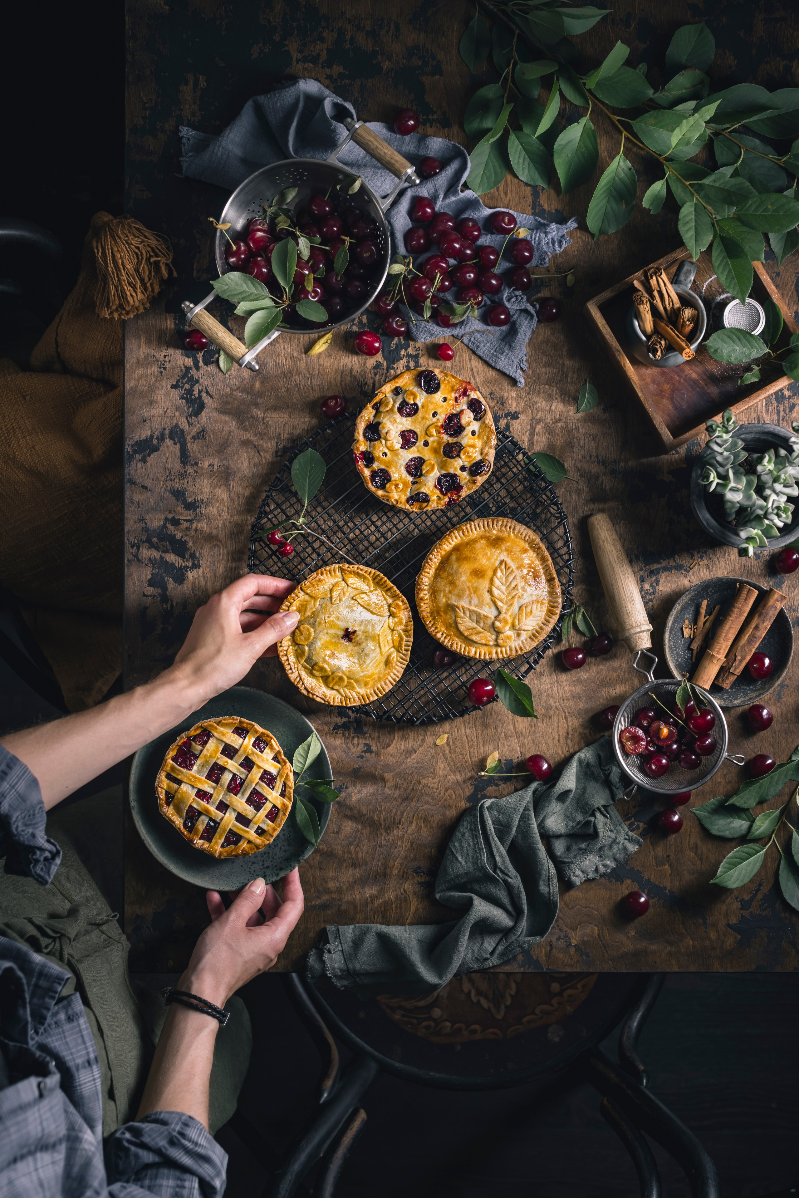 Вишневый пай. Foodie Stories (гастрономические истории) рекламная фуд-фотосъёмка, Москва