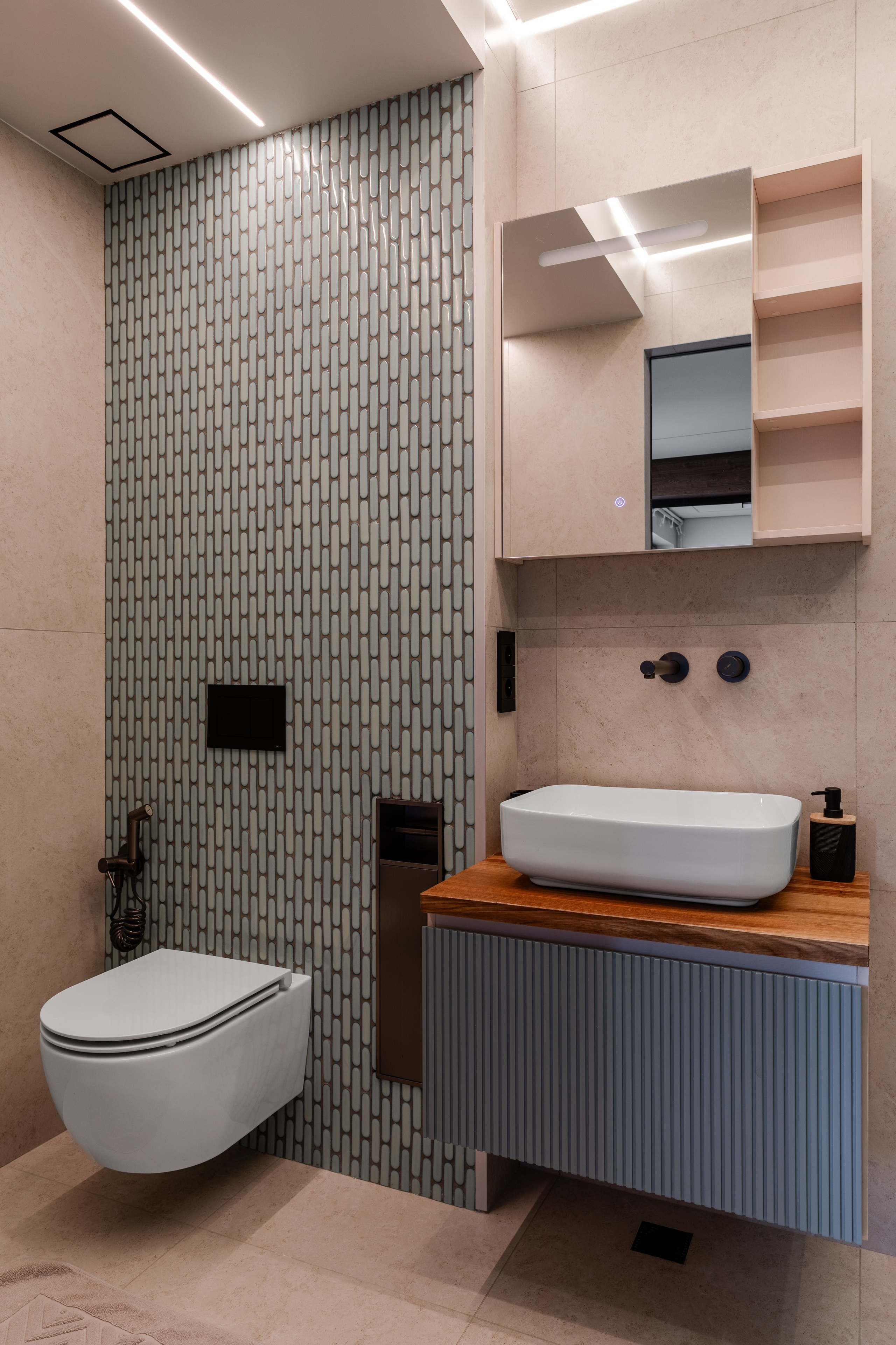 Интерьерная фотосъёмка загородного дома площадью 300 кв м в п. Эстосадок. Интерьерный фотограф Москва