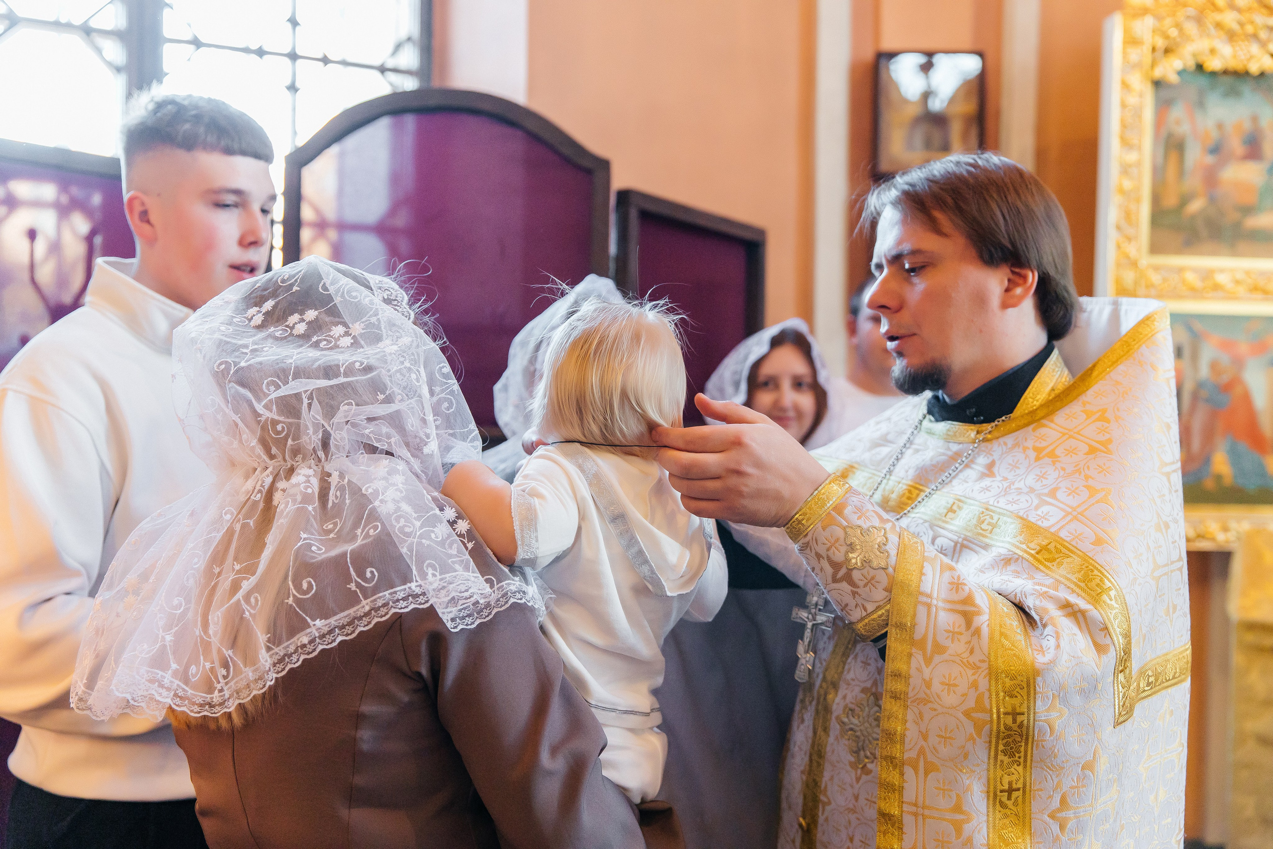 Таинство крещения Макара (18 октября 2025). Свадебный и семейный фотограф Крамар Наталья