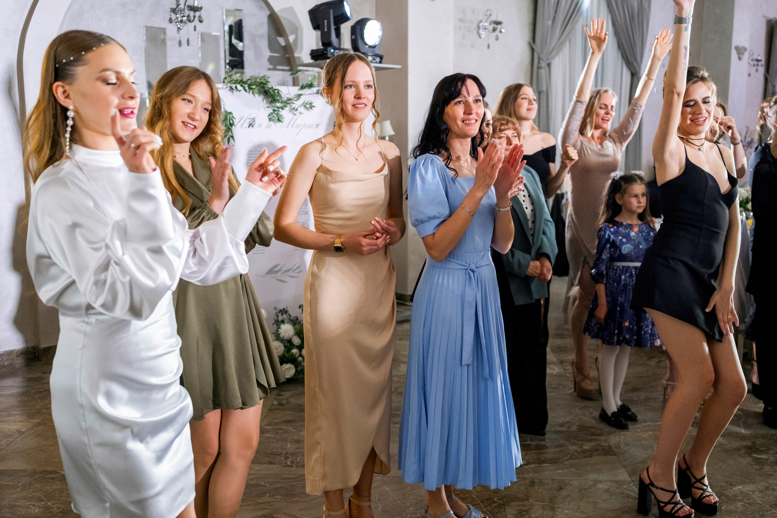 Илья и Мария. Свадебный фотограф | репортаж | праздники | крещение