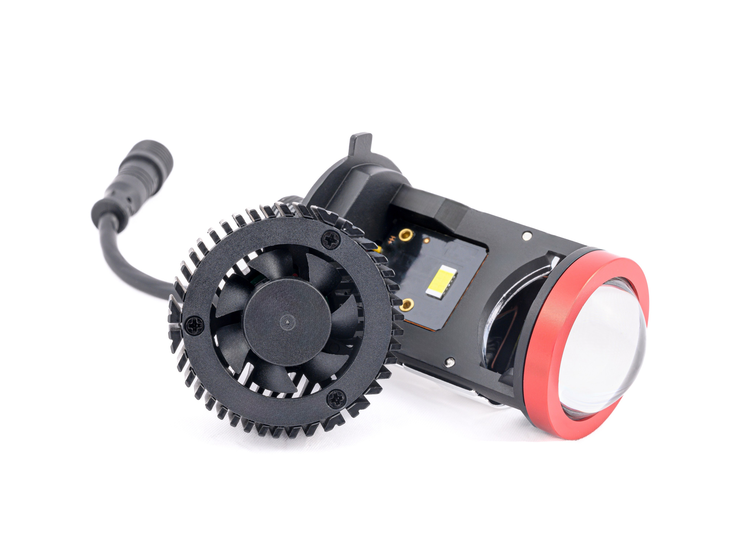 Автолампы для продажи на маркетплейсах. Фотограф Андрей Зикеев, фотостудия AzArt Studio в Москве