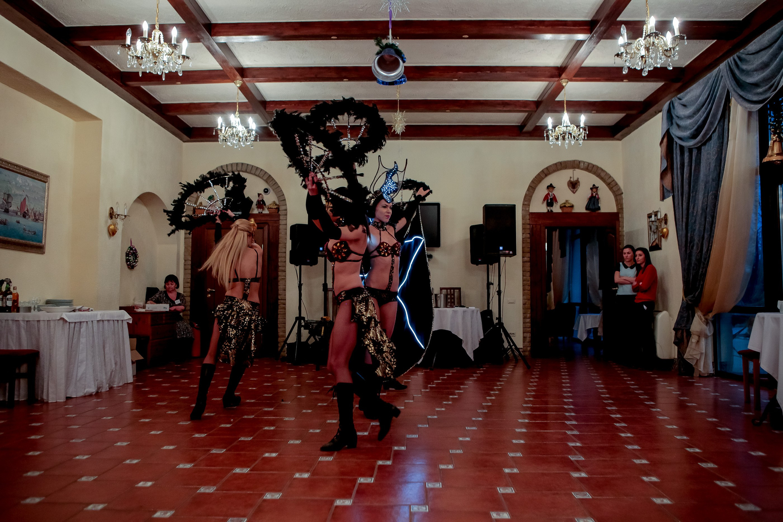 Корпоратив. Max Matvich and Victoria Basova are professionals in their field