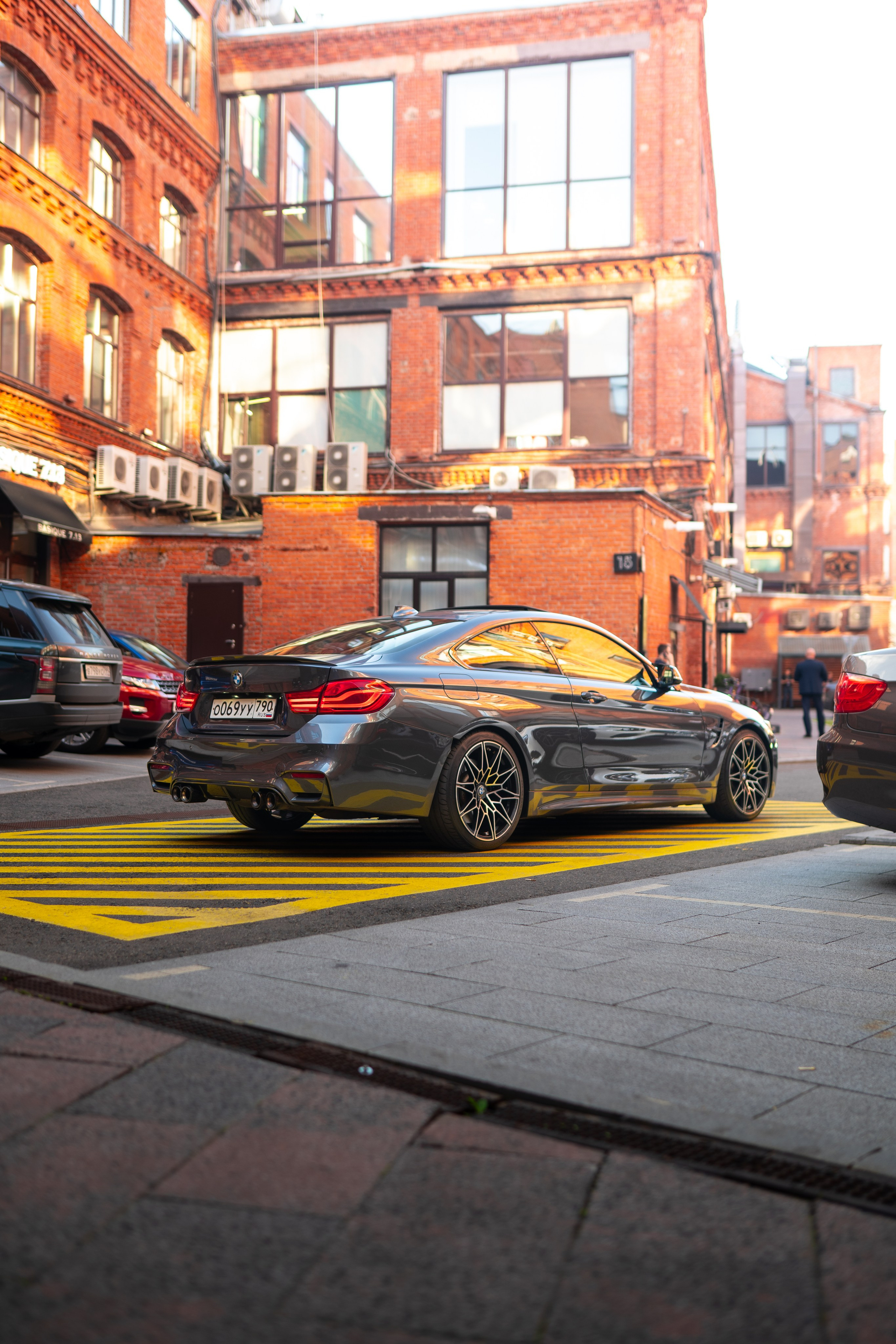 BMW 4-series. Mirllaev