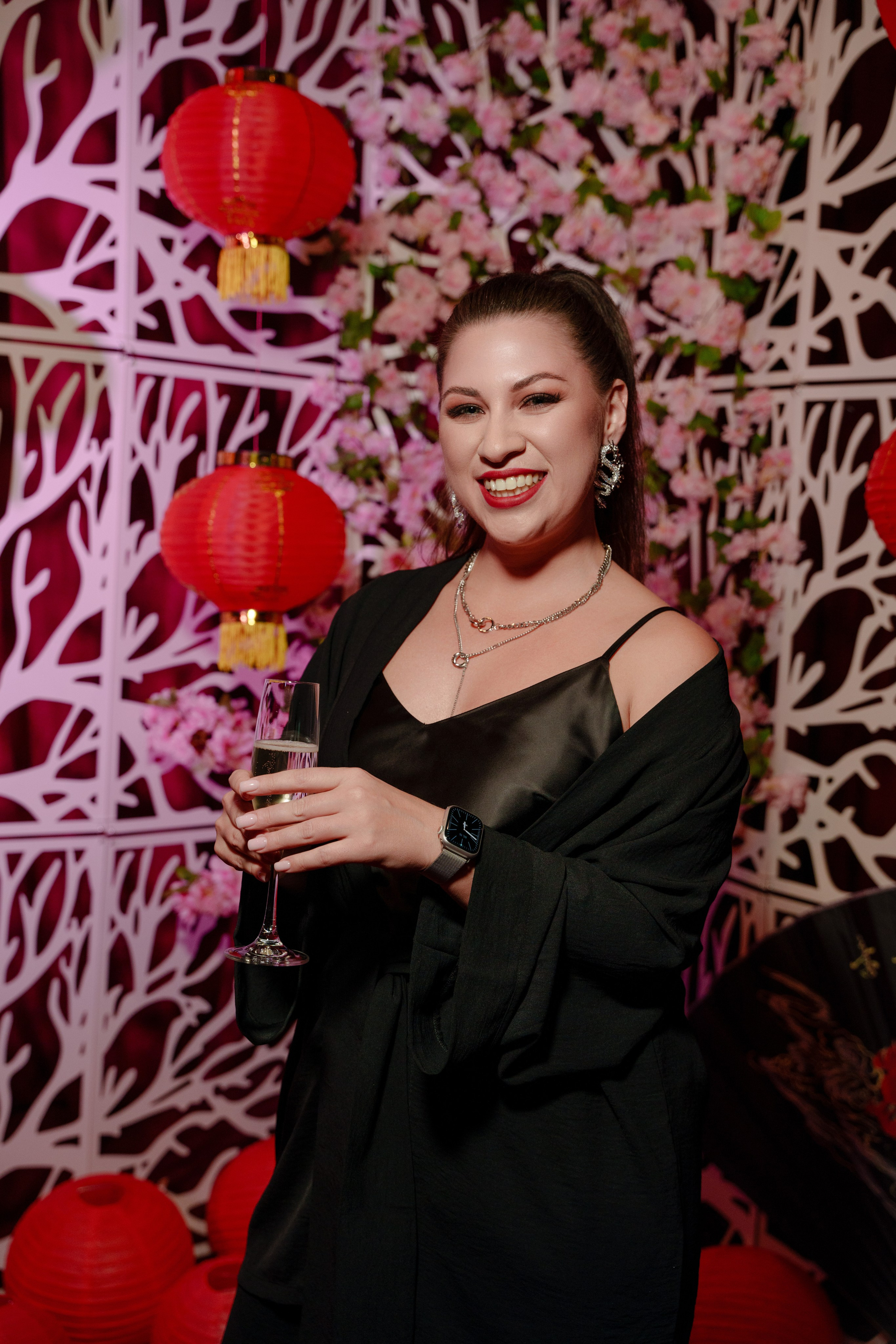 Репортажный фотограф на день рождения в ресторане KAI. Репортажный фотограф Москва Сергей Дружинин