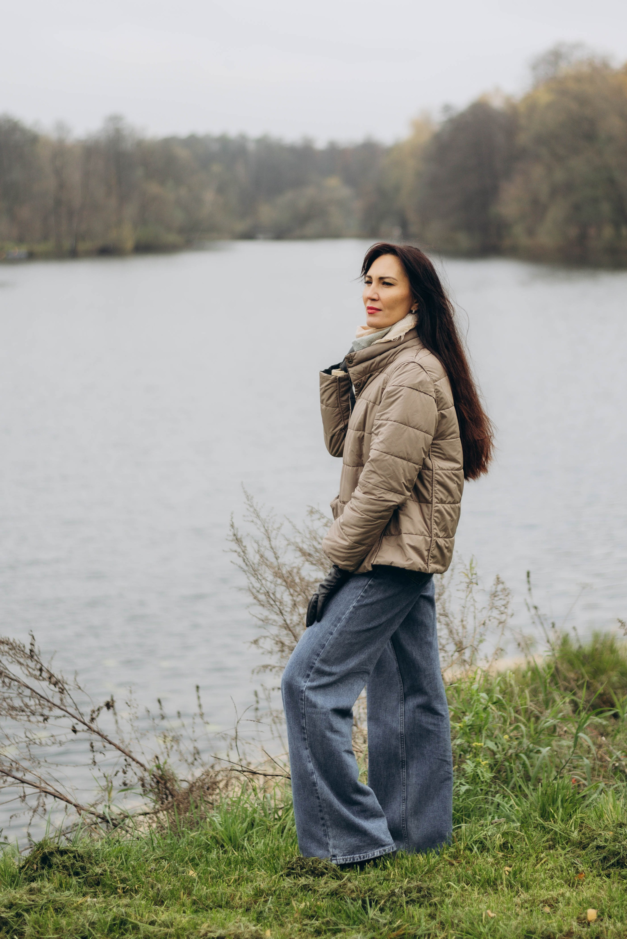 Прогулочная фотоссесия для девушки в парке. Семейный фотограф в Железнодорожном Масаева Елена