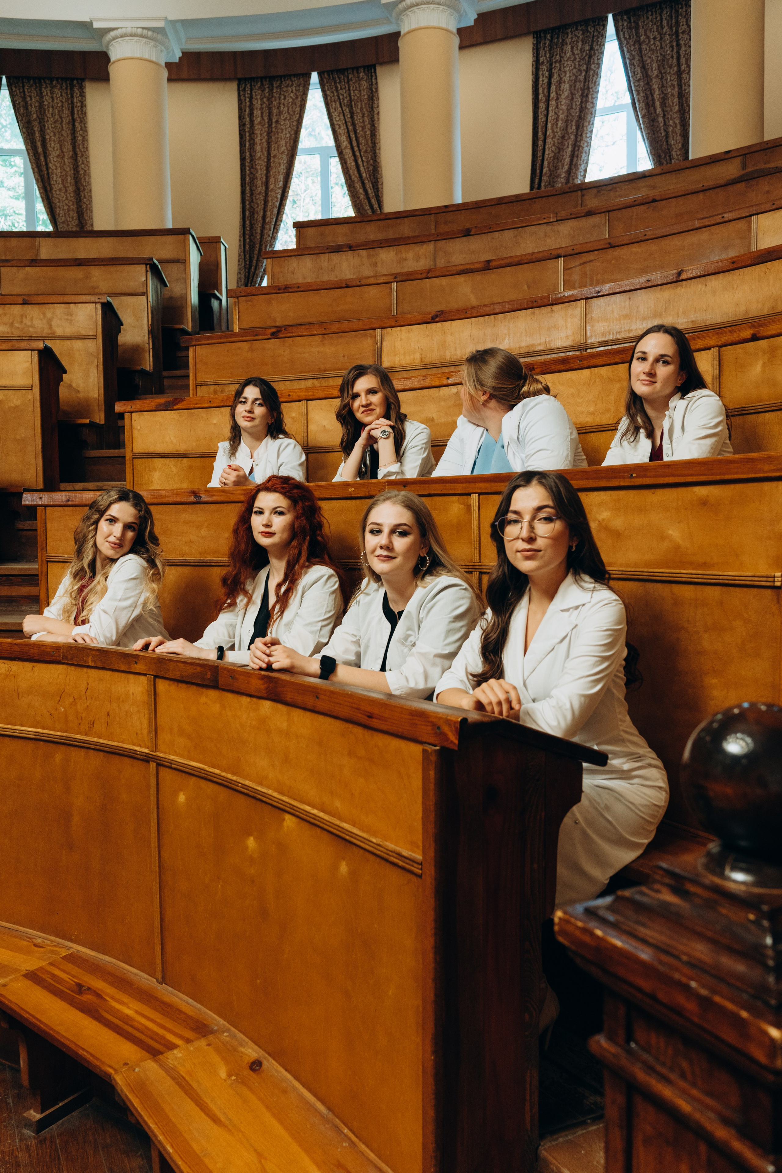 Групповая фотосессия для выпускников мед.института. Портретный свадебный фотограф Крым | Евгения Щитенко