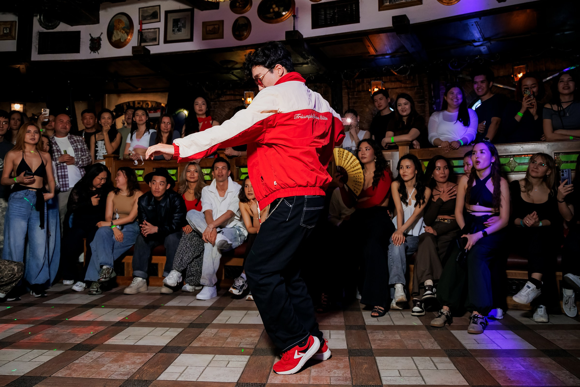 Bachata party-Tirol. Репортажный фотограф в Алматы Каюпов Сержан