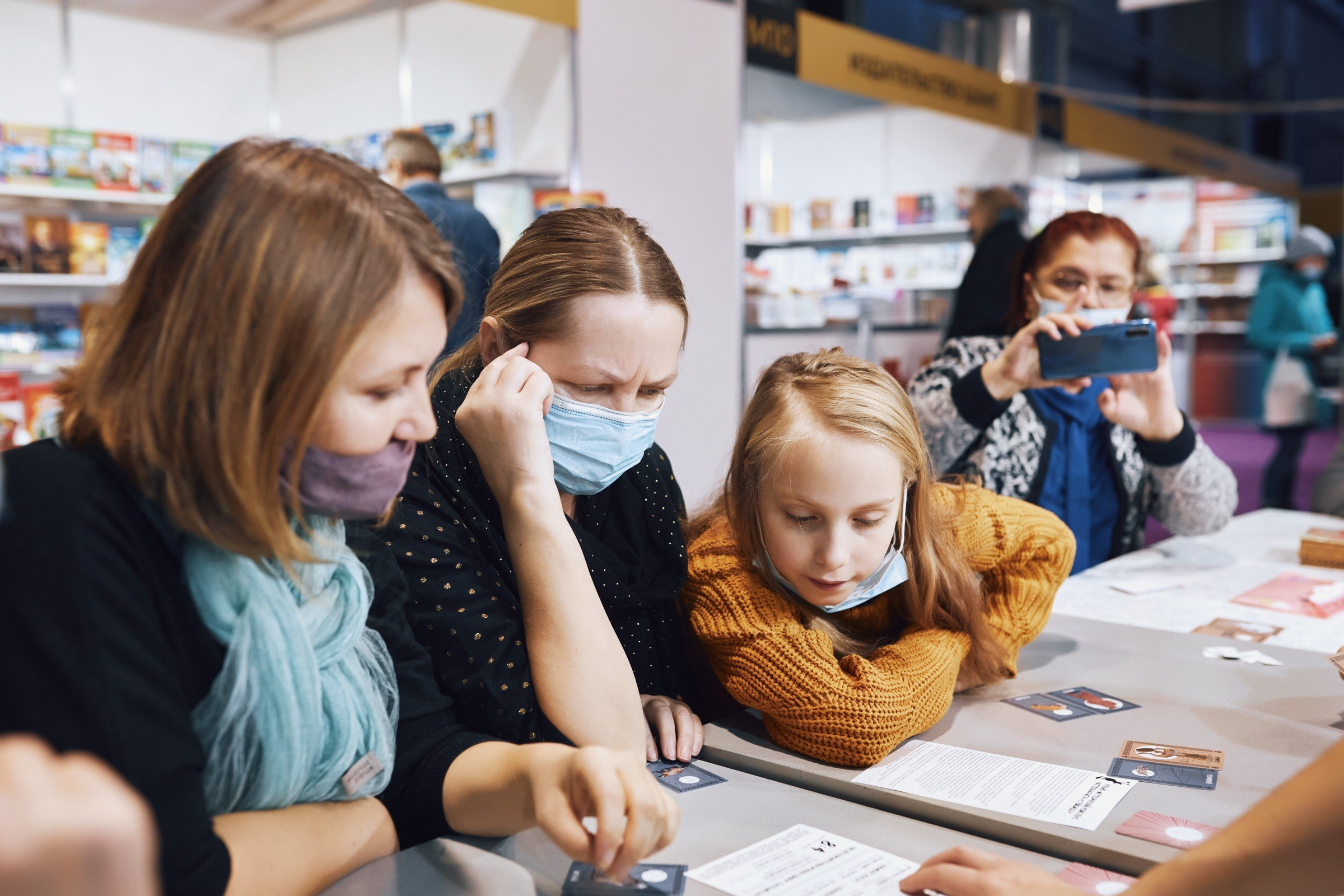 Красноярская книжная ярмарка (КРЯКК). Семейный и репортажной фотограф в Красноярске и Москве Виктор Бабинцев