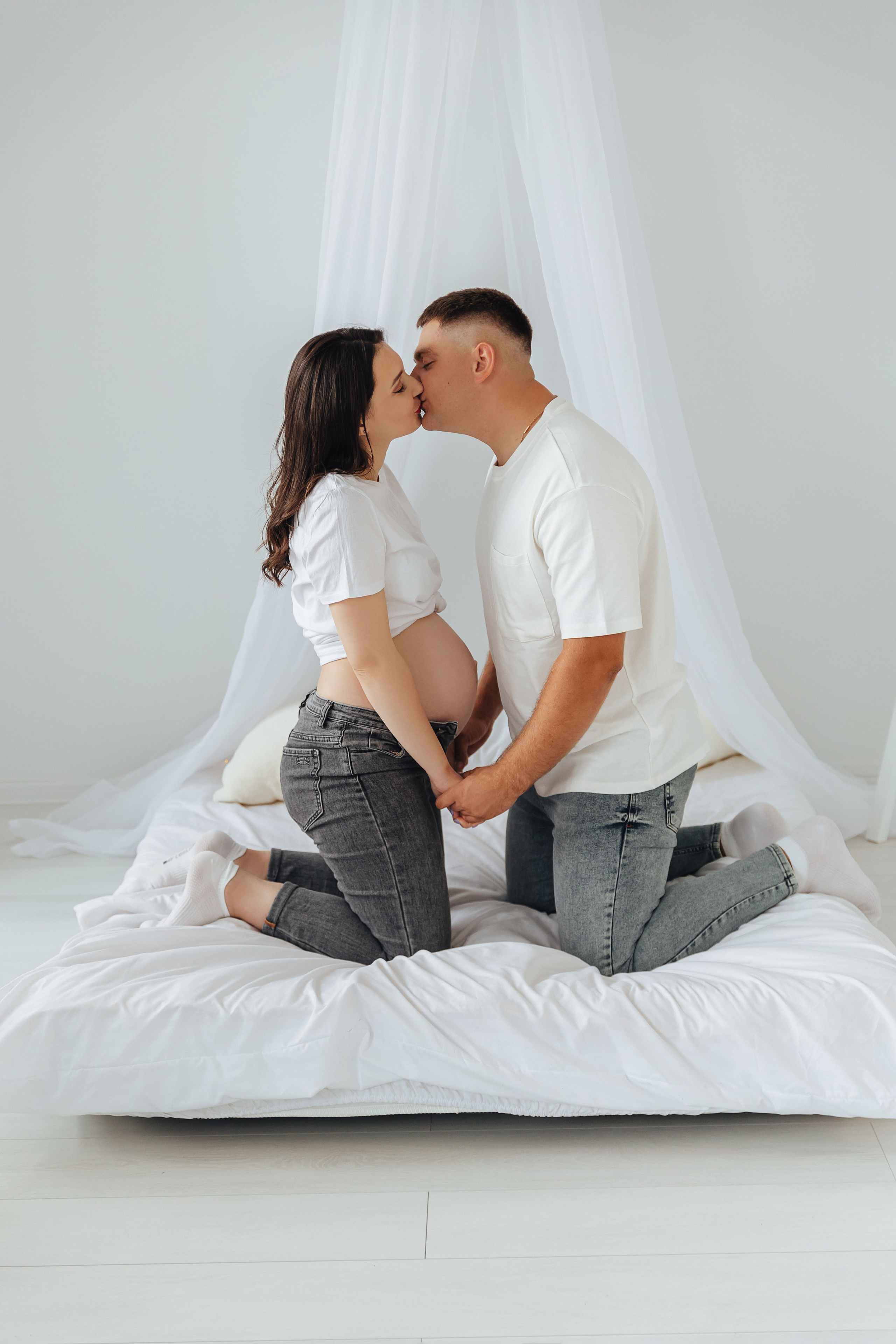 Съемка беременности в студии. Свадебный и семейный фотограф в Витебске Наталья Мамойко