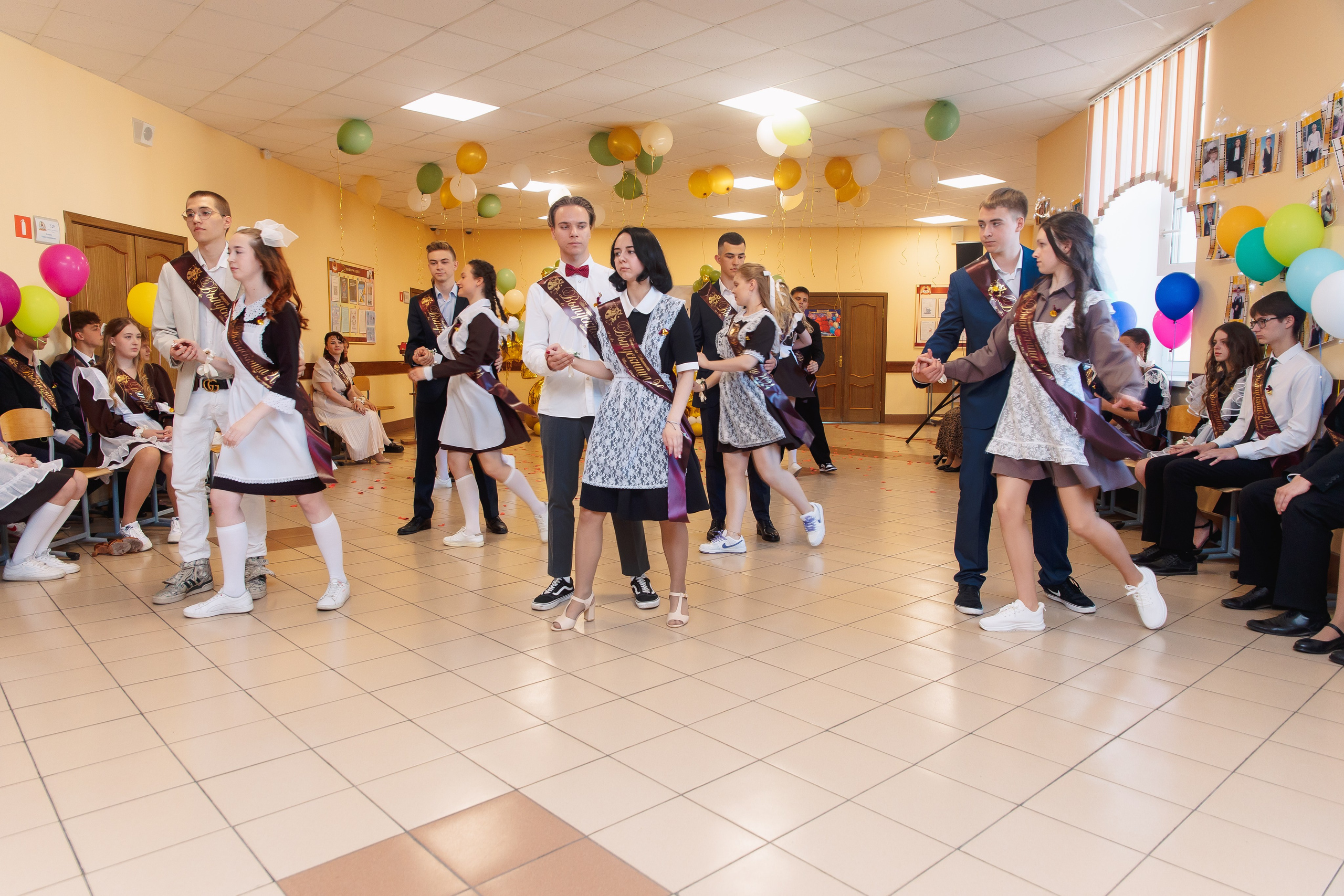 Последний звонок. Фотограф в Кронштадте и Санкт-Петербурге Анастасия Коваленко