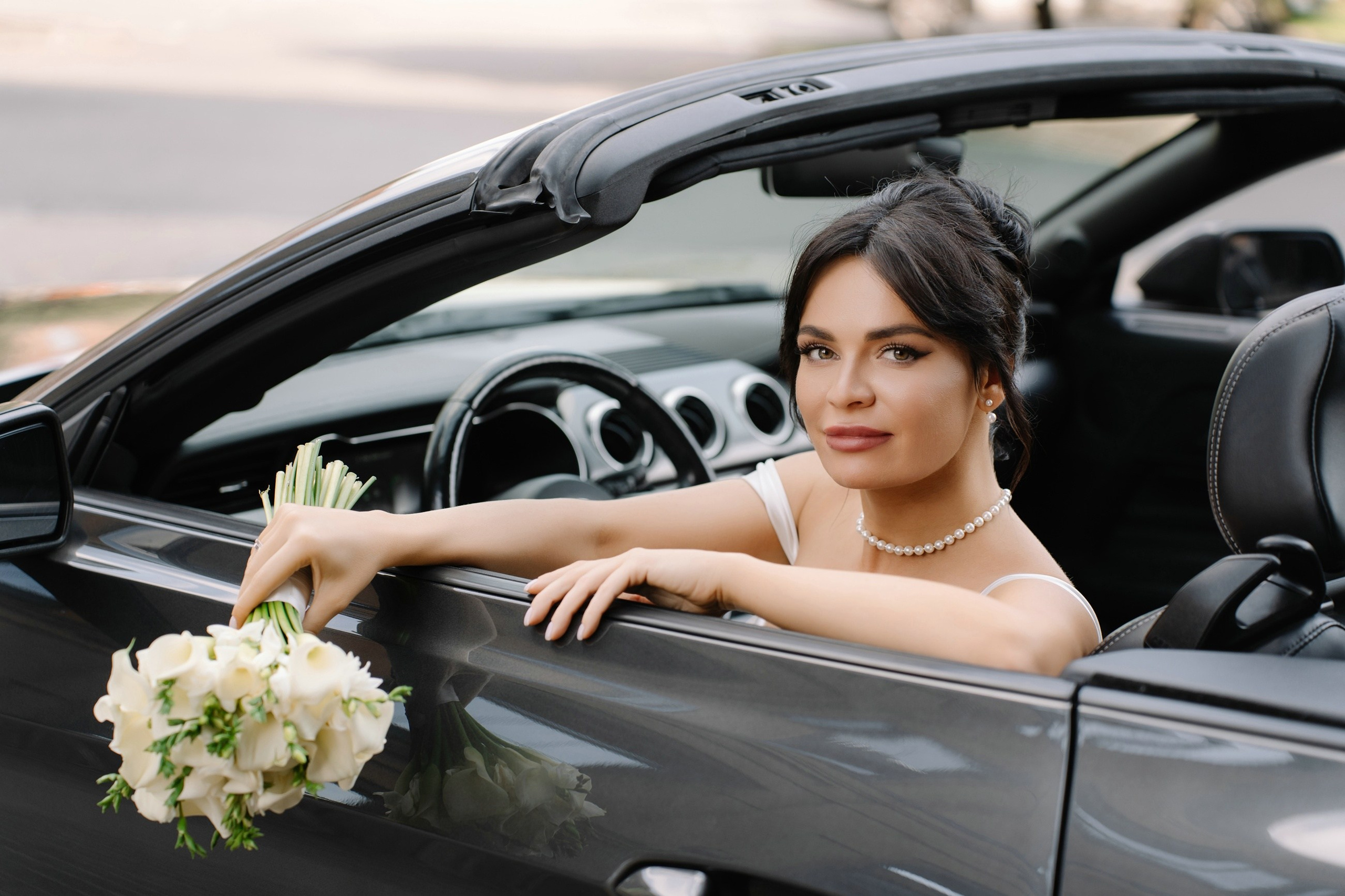 Свадебная фотосессия с кабриолетом. Свадебный и семейный фотограф в Москве Светлана Зоткина