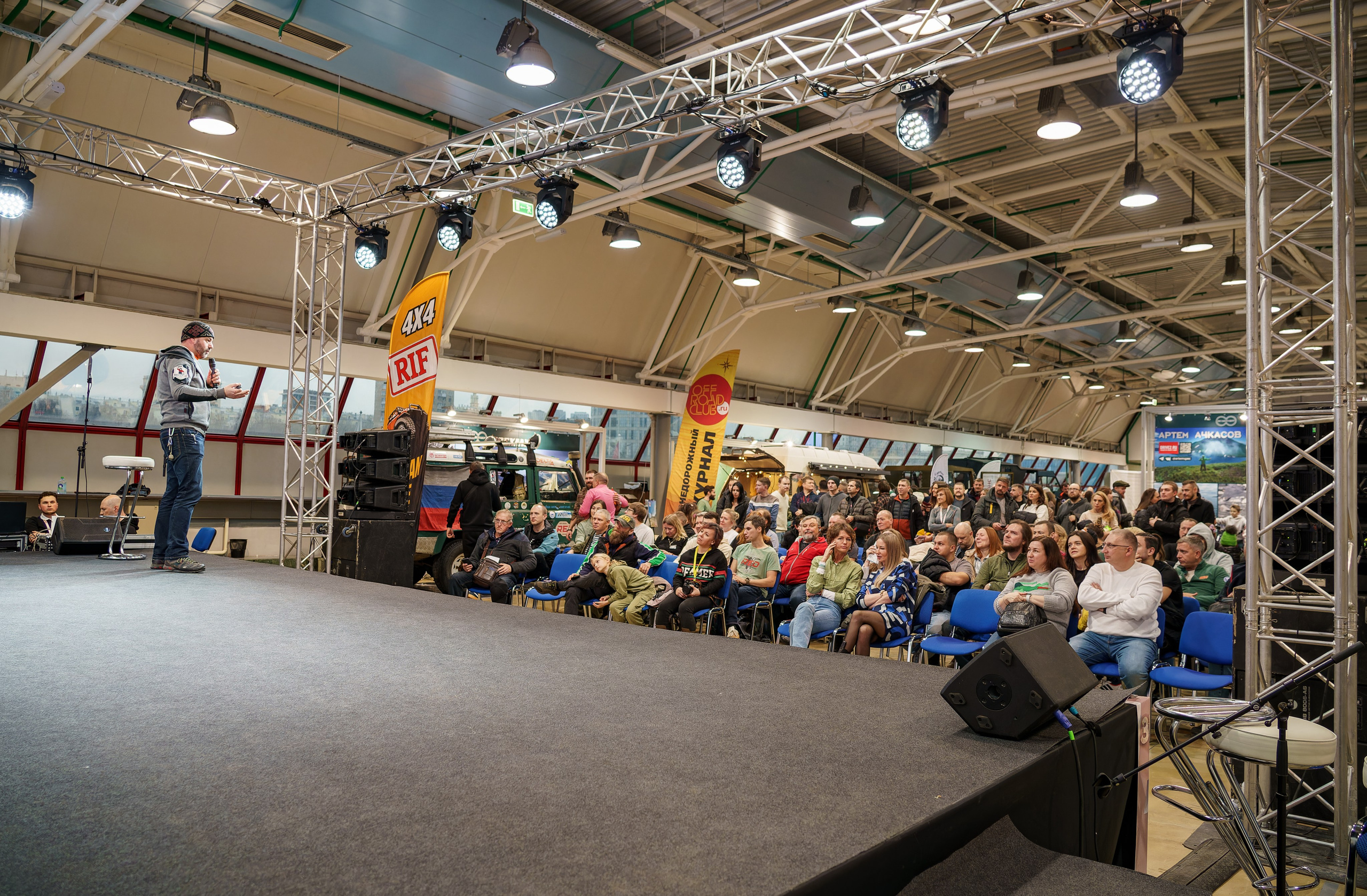 Прогулка по выставке «Поехали 2024 год». «Студия DRONAVT`s» — видеосъёмка и фотография г. Москва