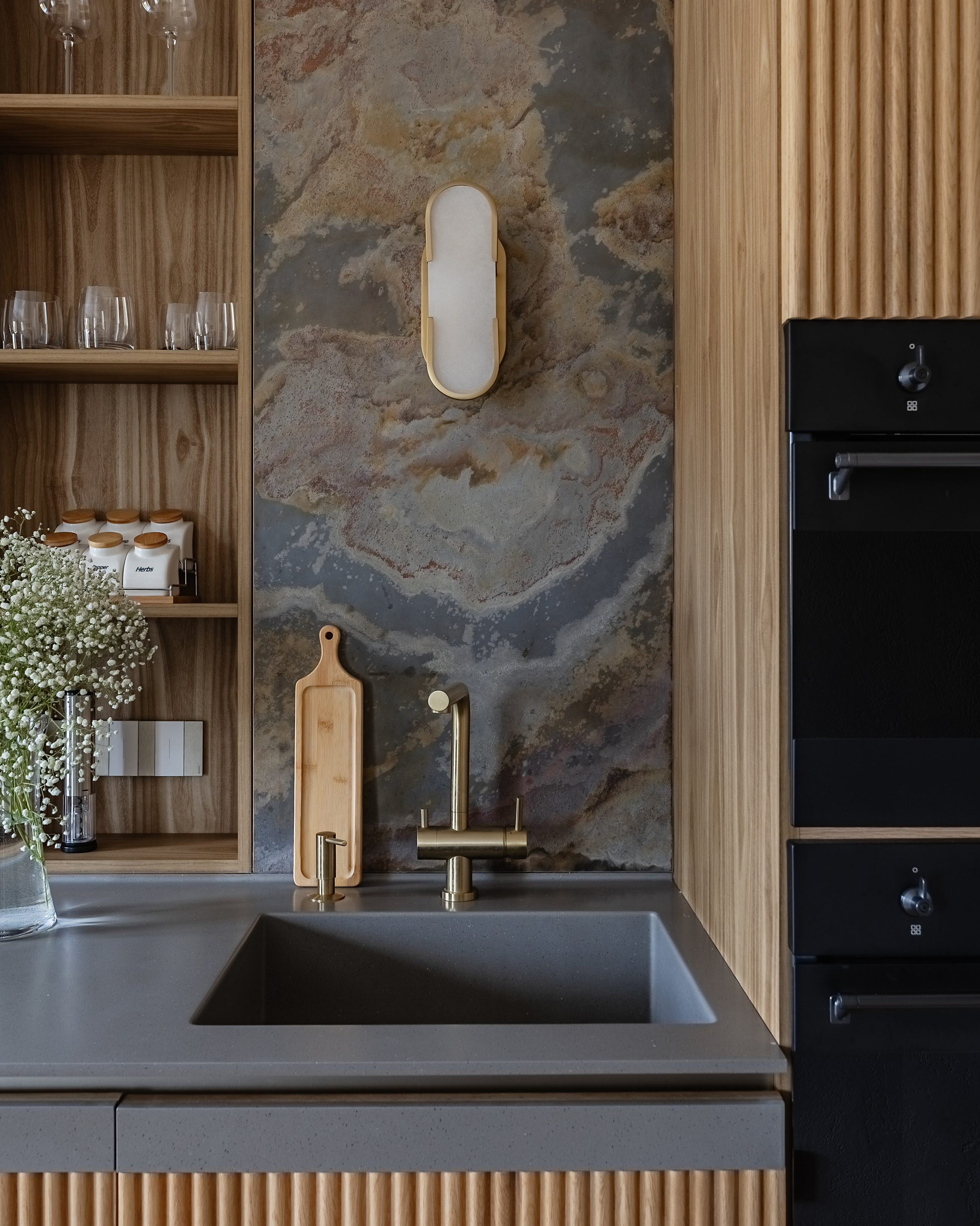 Гагарина. Фотограф и видеограф в Улан-Удэ: Аюна Габагуева и Артём Шаханов