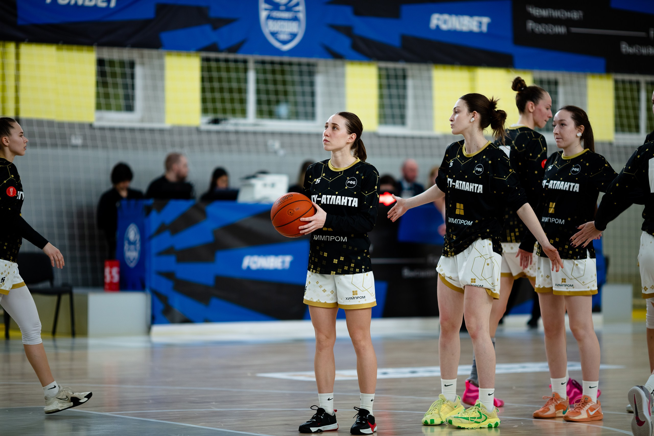 ЧГУ-Атланта — Динамо / 1 игра. Фотография