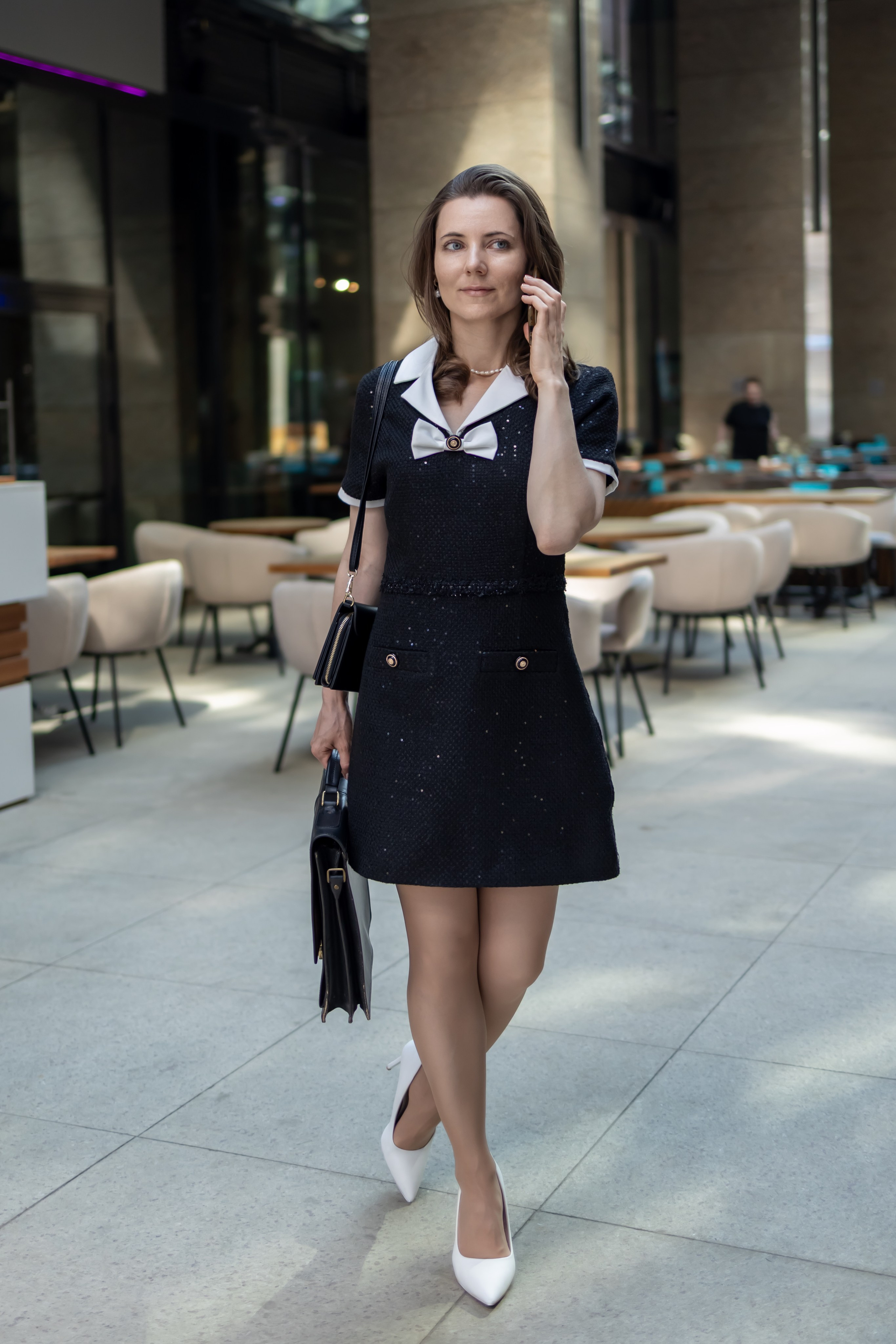 Бизнес стиль на Белой площади. Модель Ирина. Репортажный, семейный и студийный фотограф в Москве Демин Алексей