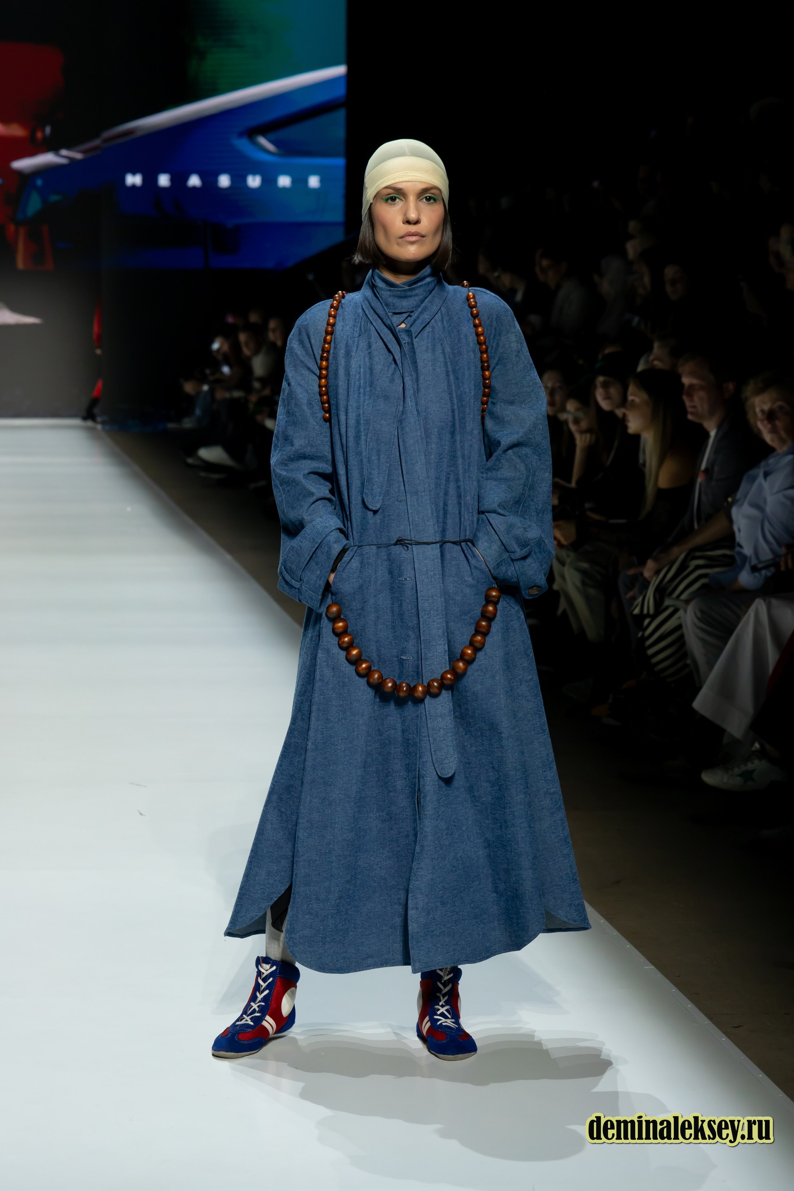 Московская неделя моды 2024 4 октября дизайнер Measure Махачкала. Репортажный, семейный и студийный фотограф в Москве Демин Алексей