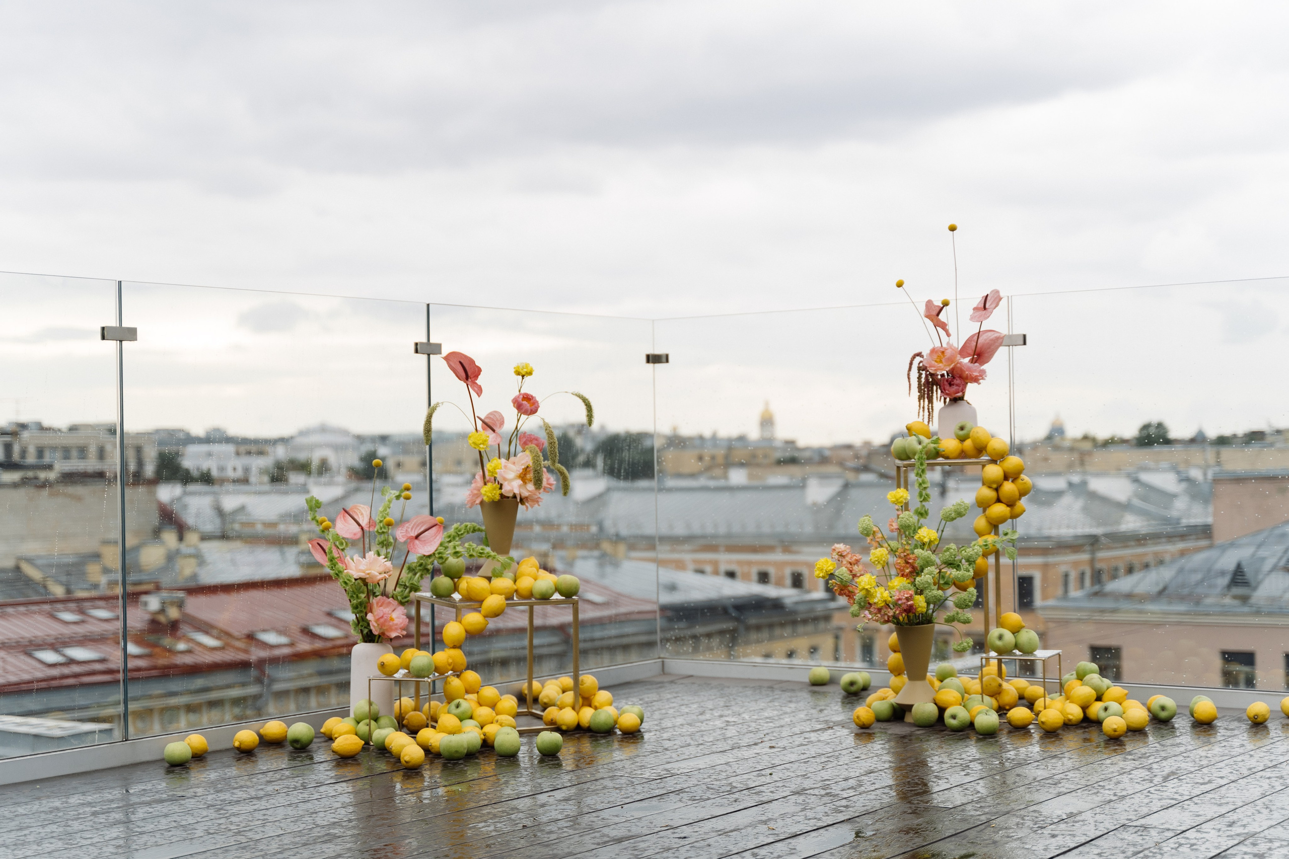 Свадьба на крыше Петербурга. Свадебный фотограф организатор в Санкт-Петербурге Ассоль Опарина