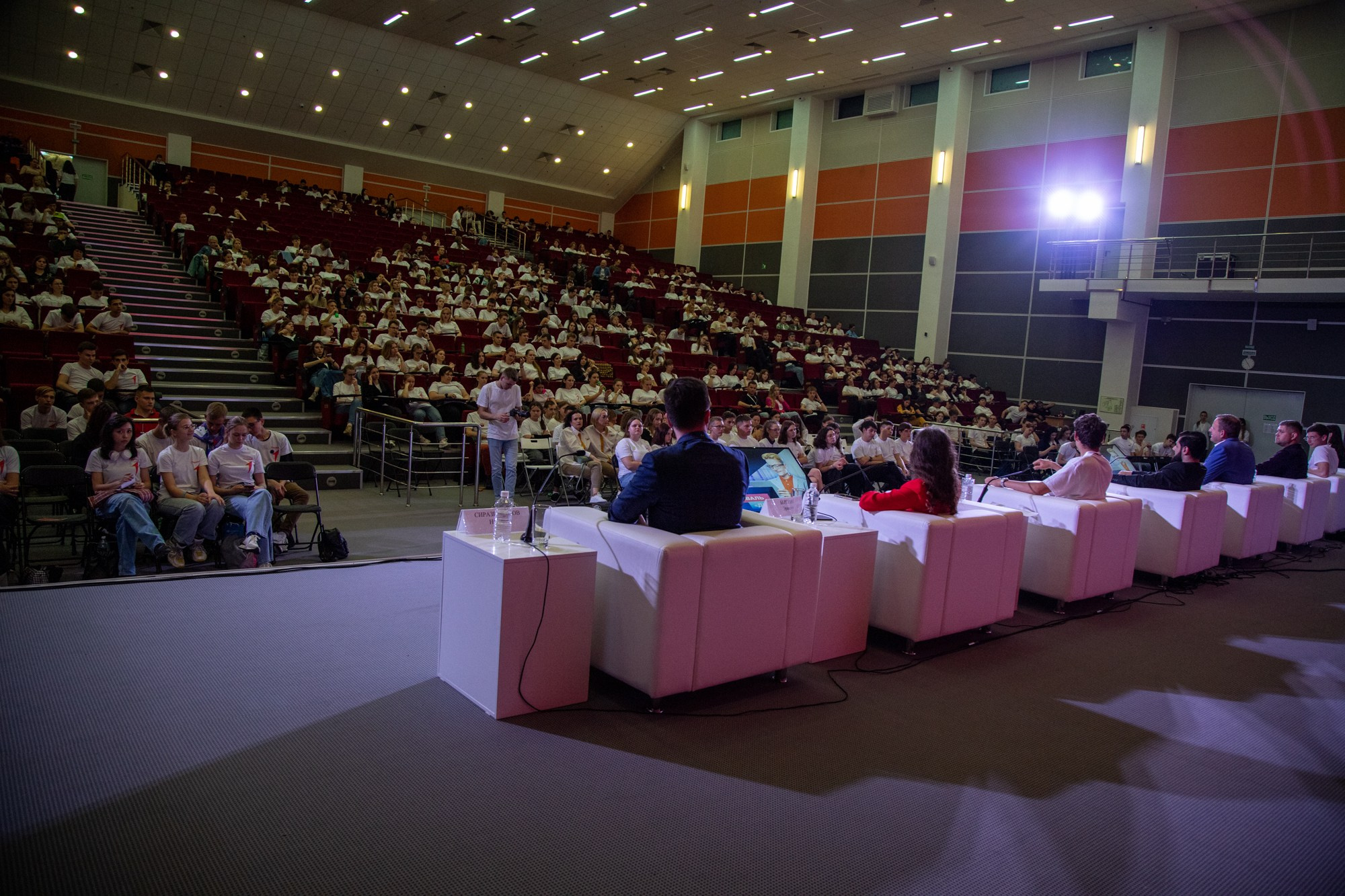 Первый фестиваль Движения Первых в Краснодаре. Репортажный, промышленный и маркетплейс-фотограф Дмитрий Чернат