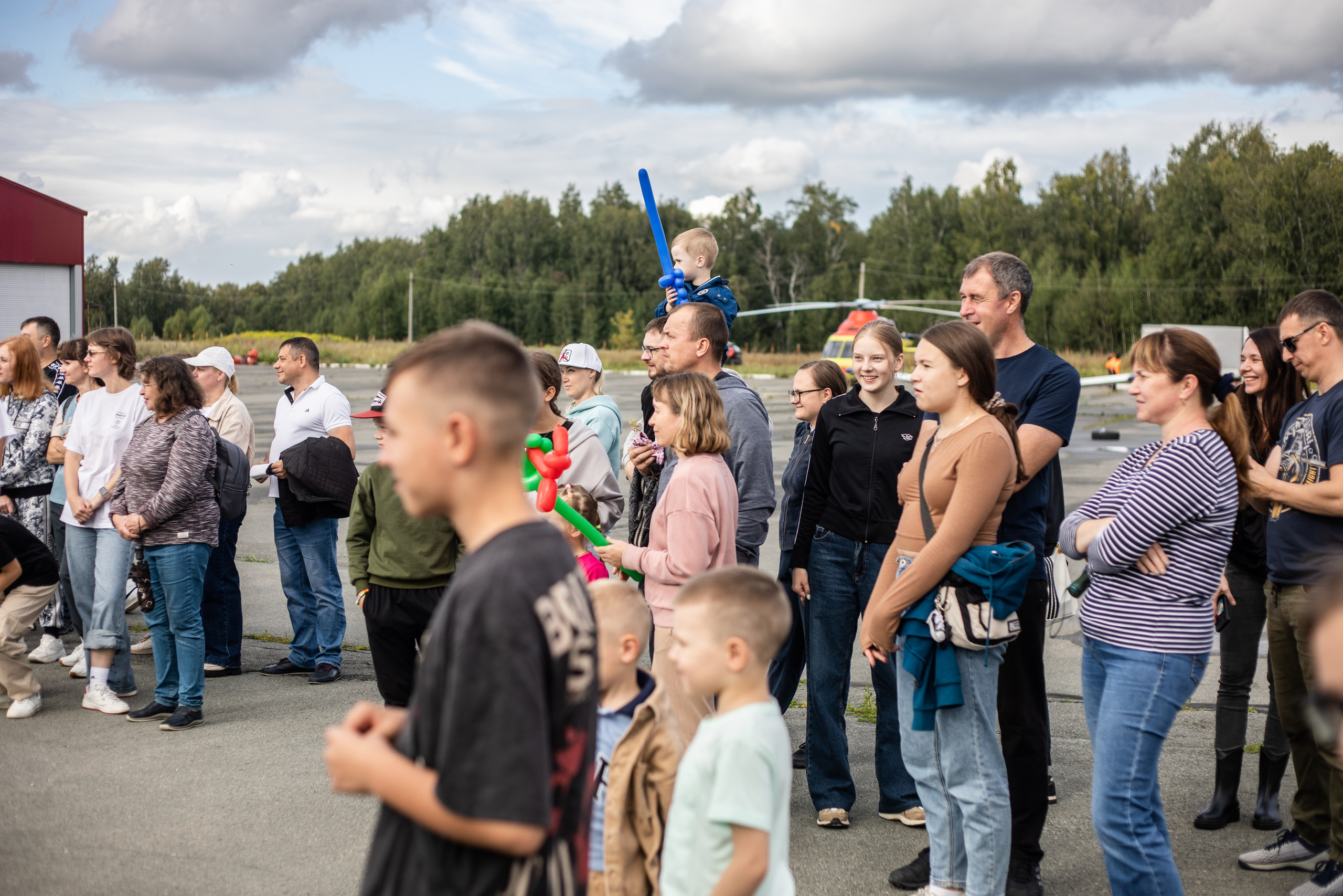 УЗСТ- Корпоративный тимбилдинг на аэродроме. Репортажный и свадебный фотограф в Челябинске Елисеев Павел
