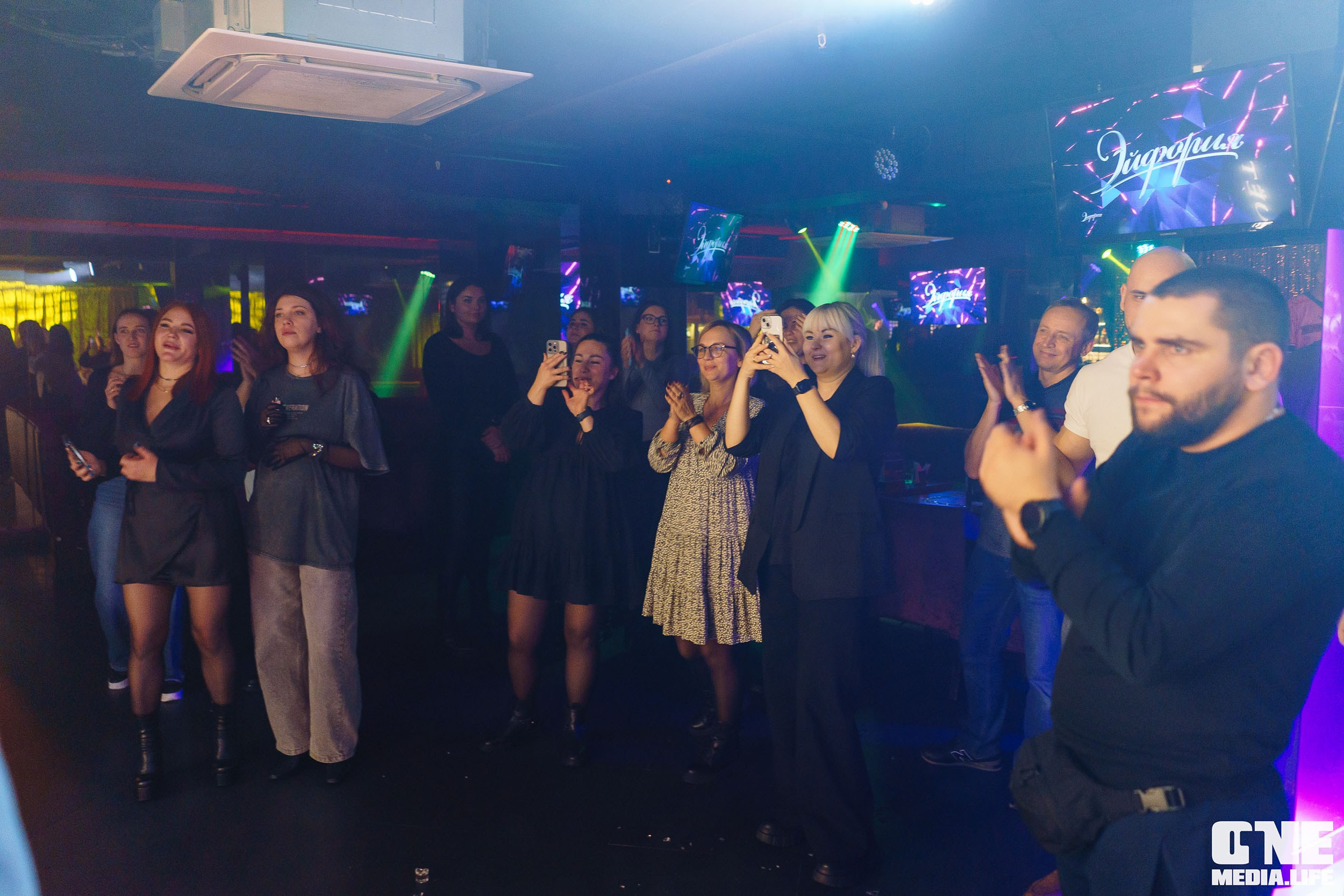 Фоторепортаж из караоке-клуба Эйфория. One Media Life: фоторепортажи, фотоотчеты с мероприятий и заведений